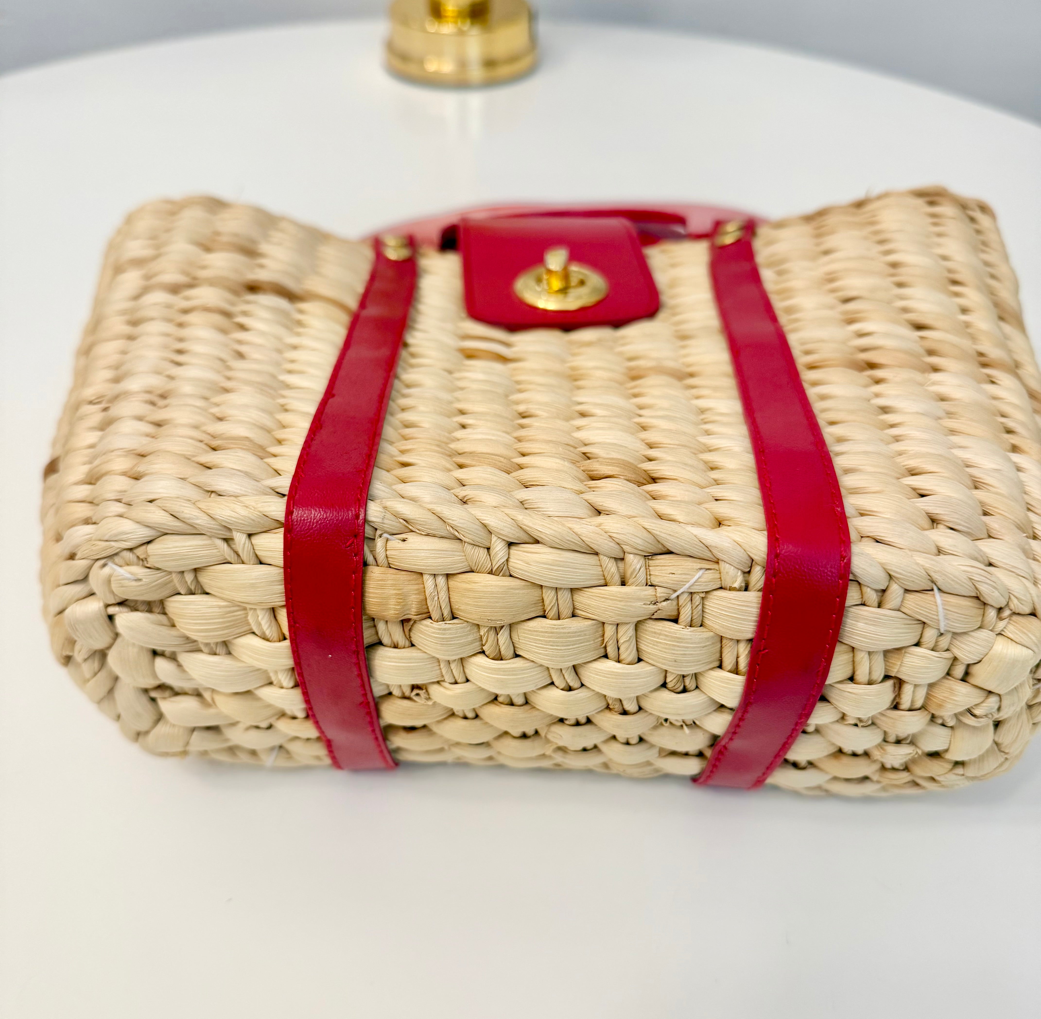 The preppy ladies who lunch straw bag.... so darling