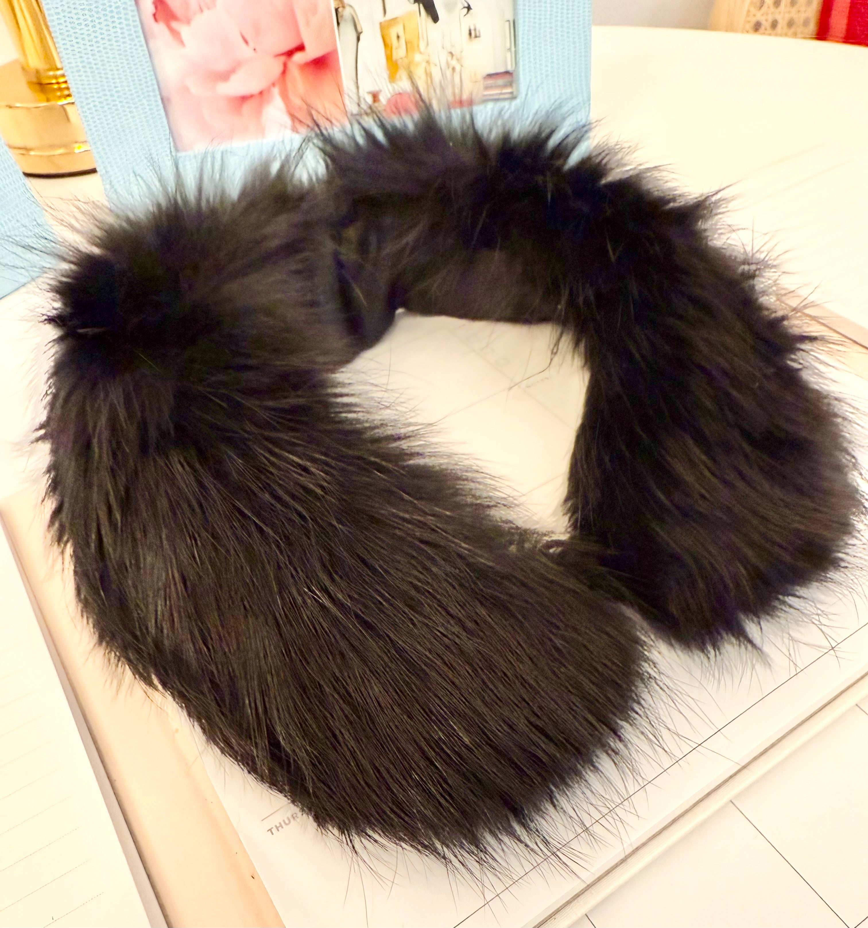 1960's preppy peter pan collar in the most luxurious fox fur.... so chic