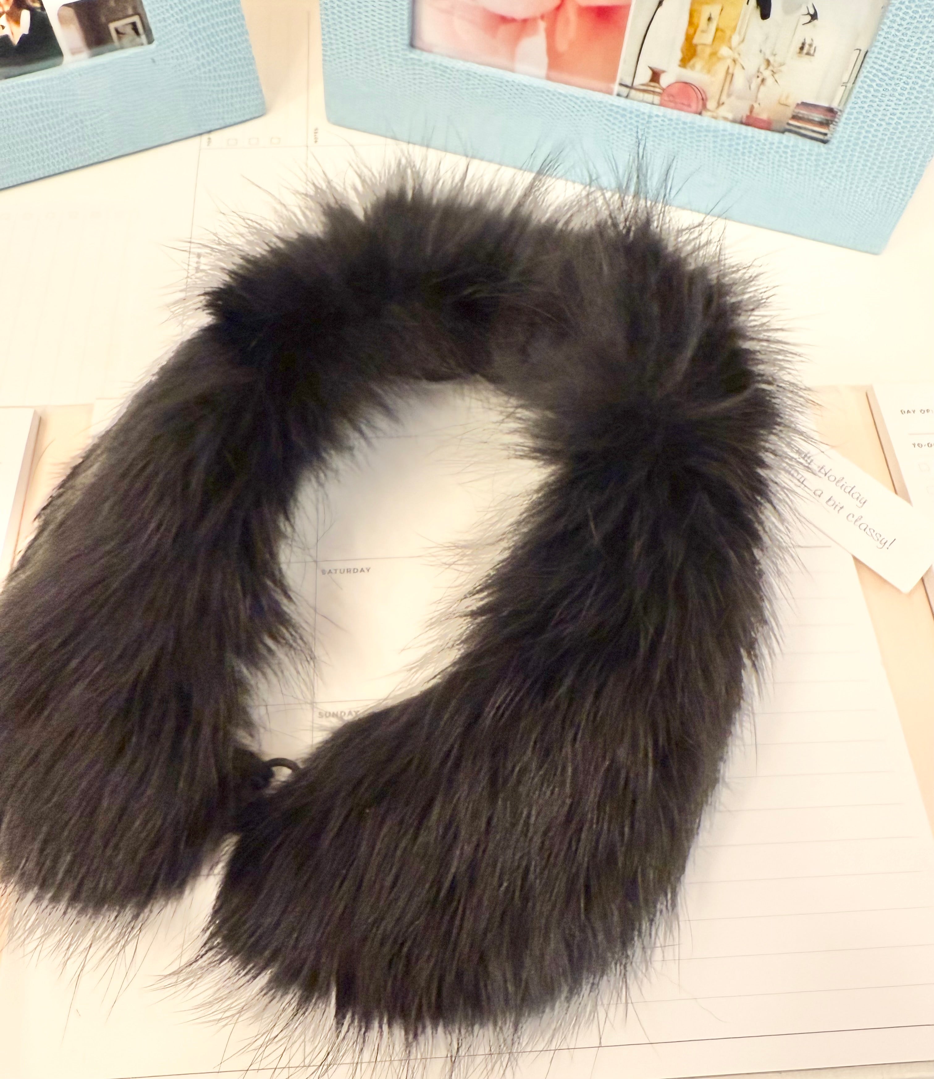 1960's preppy peter pan collar in the most luxurious fox fur.... so chic