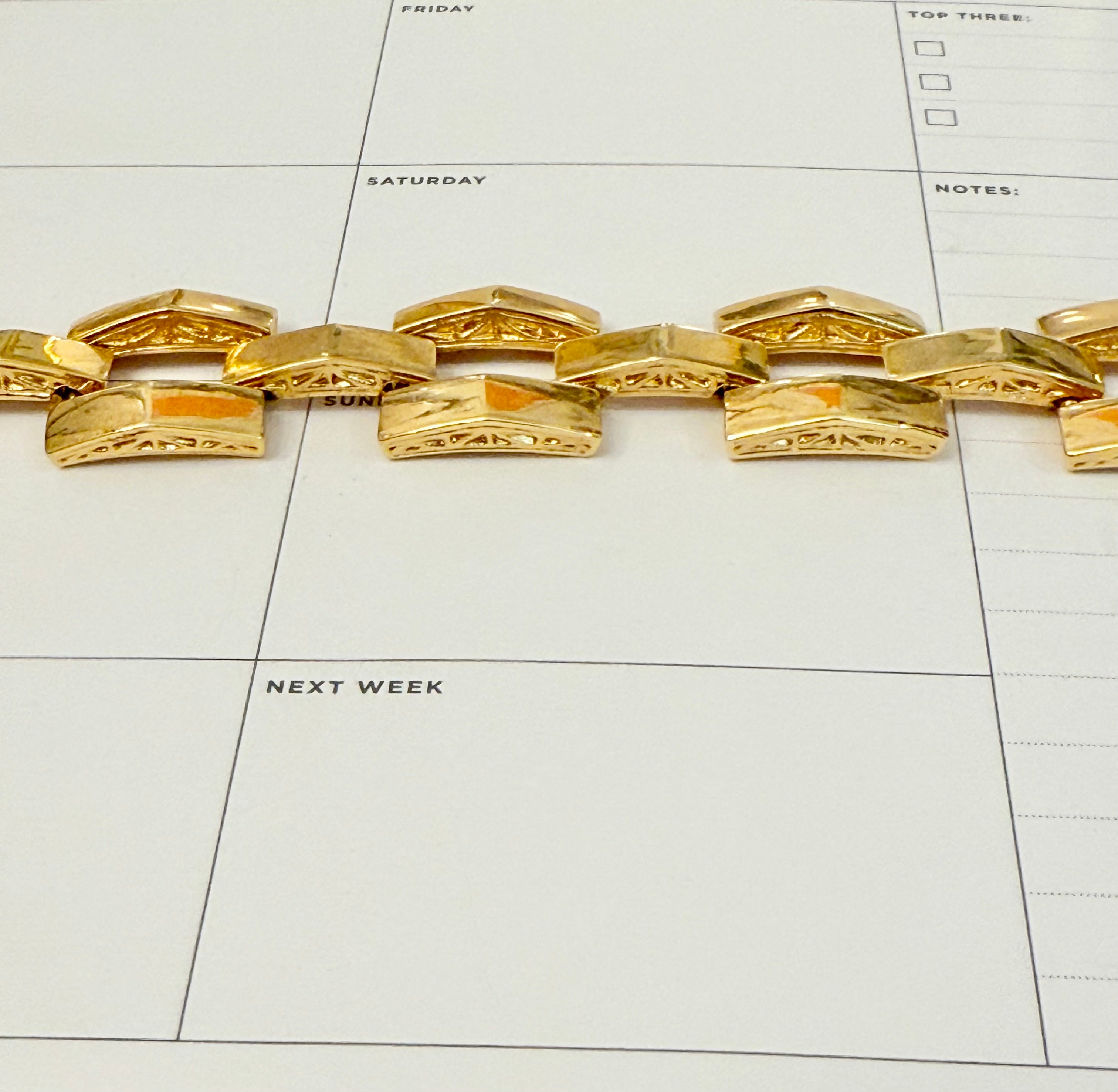 The Roman lady classy gold link bracelet....