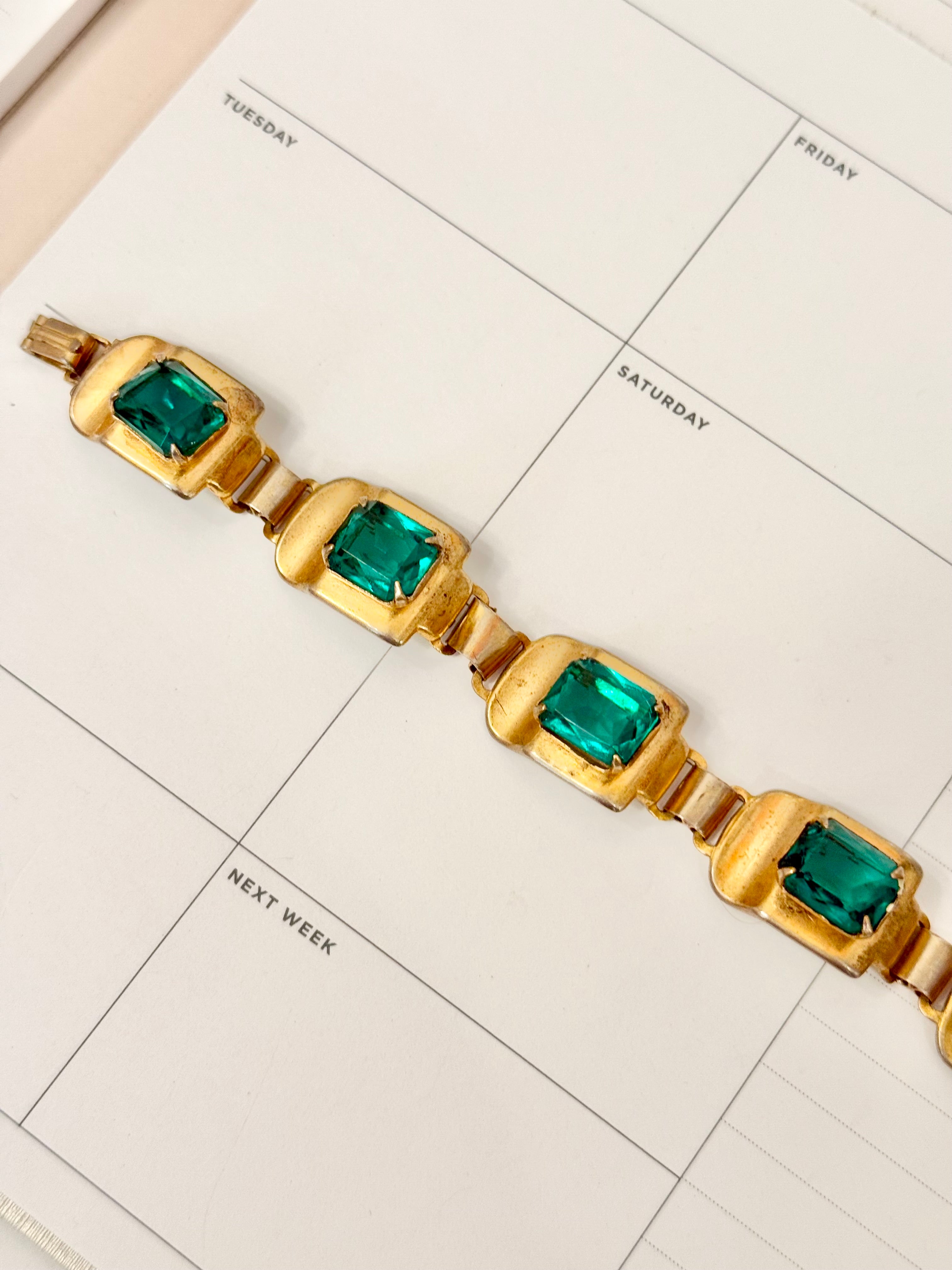 1940's emerald glass tennis bracelet... so elegant