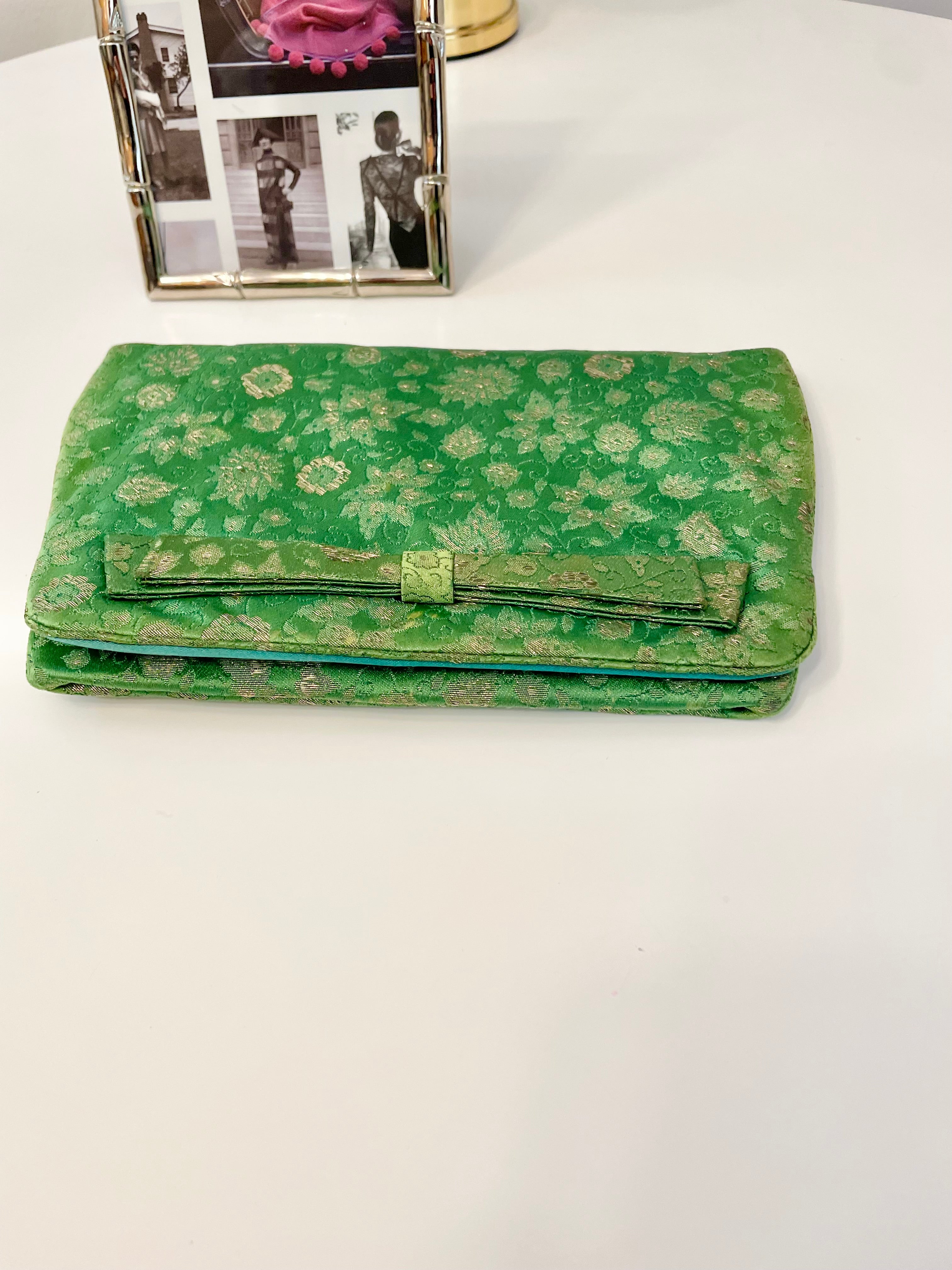 1960's stunning emerald green clutch bag... so fancy