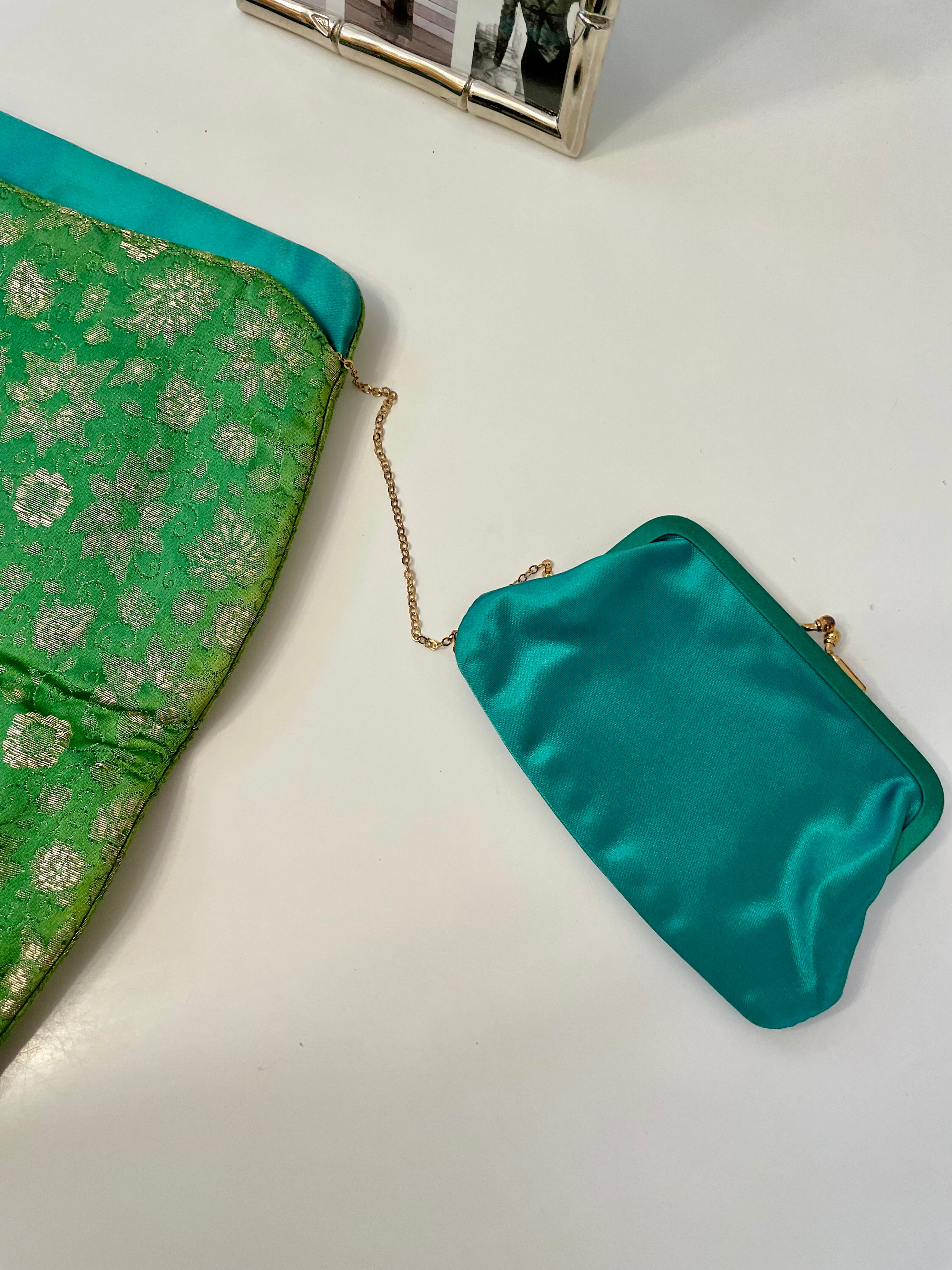 1960's stunning emerald green clutch bag... so fancy