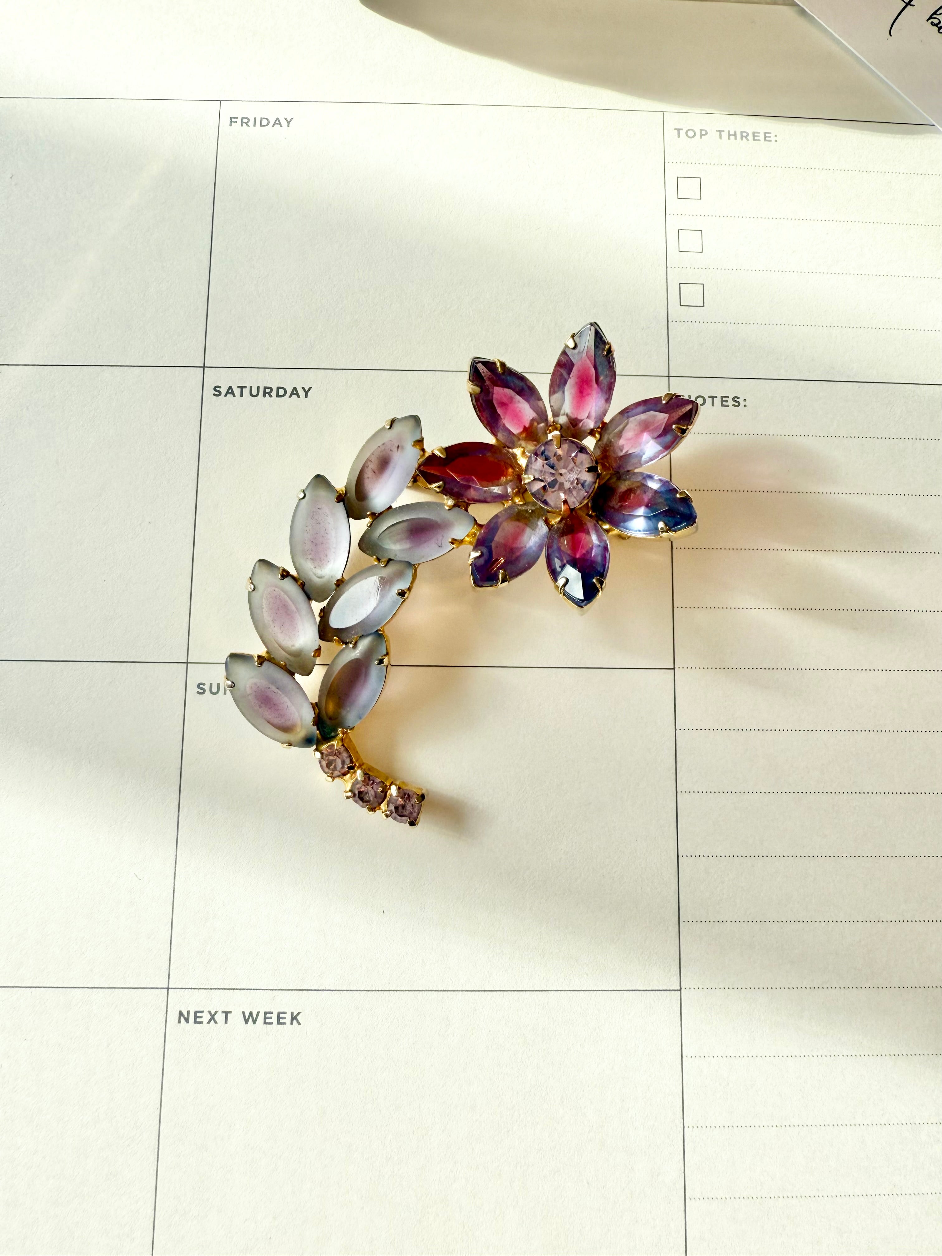 The prettiest soft purple glass flower brooch... so feminine