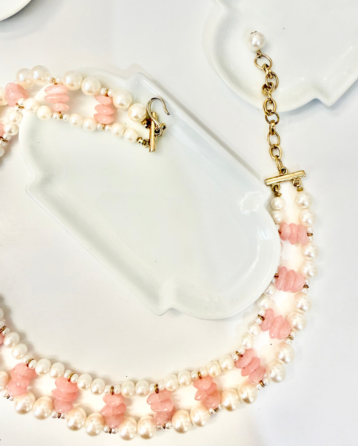 The most divine soft pink and pearl collar necklace...so fancy