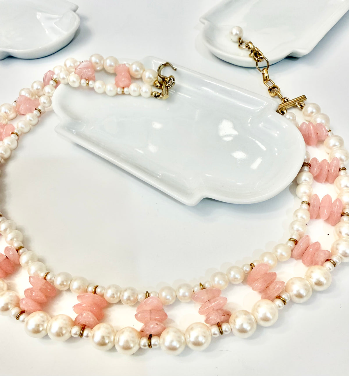 The most divine soft pink and pearl collar necklace...so fancy