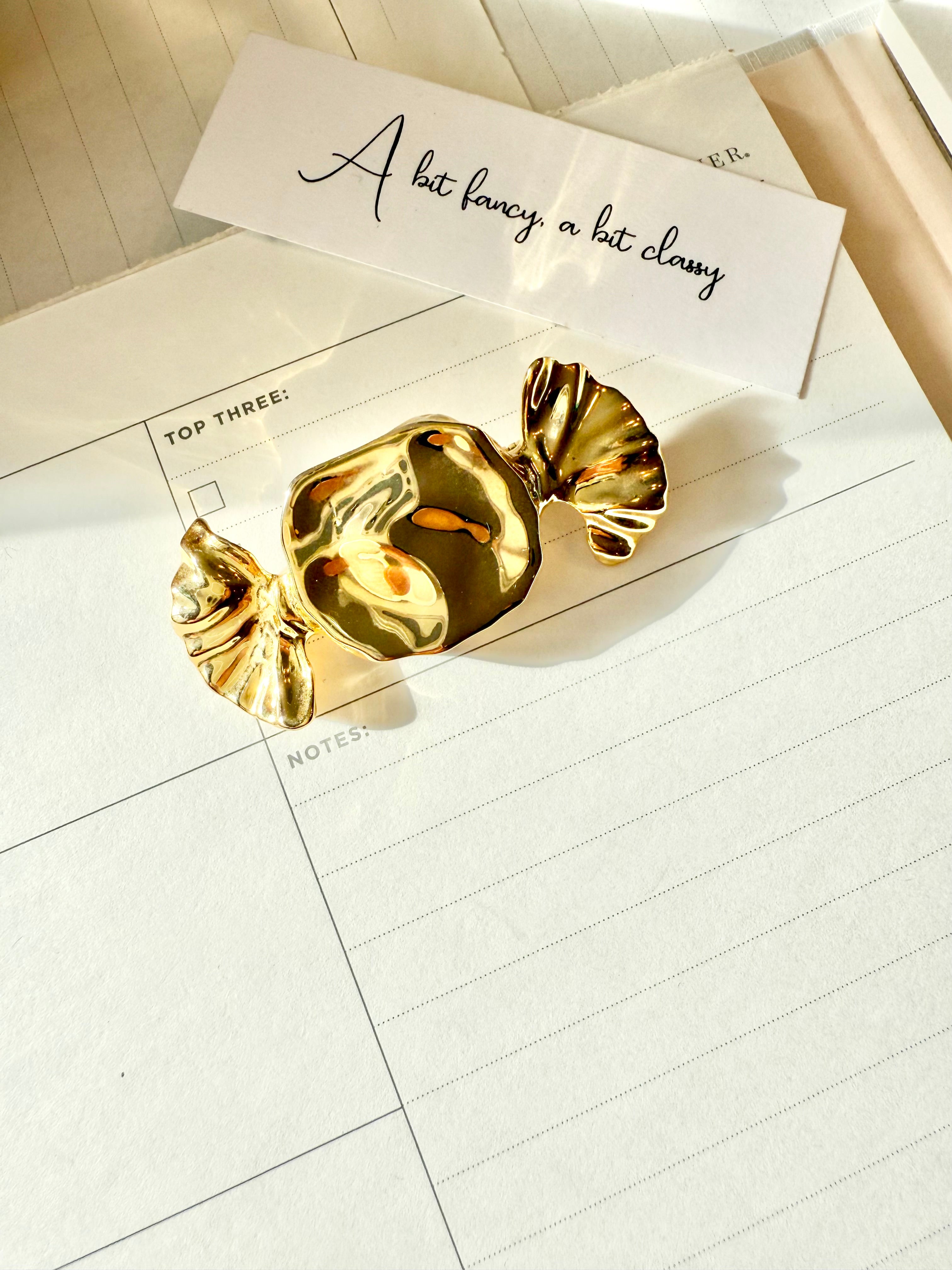 The most charming preppy gold candy brooch... perfect!