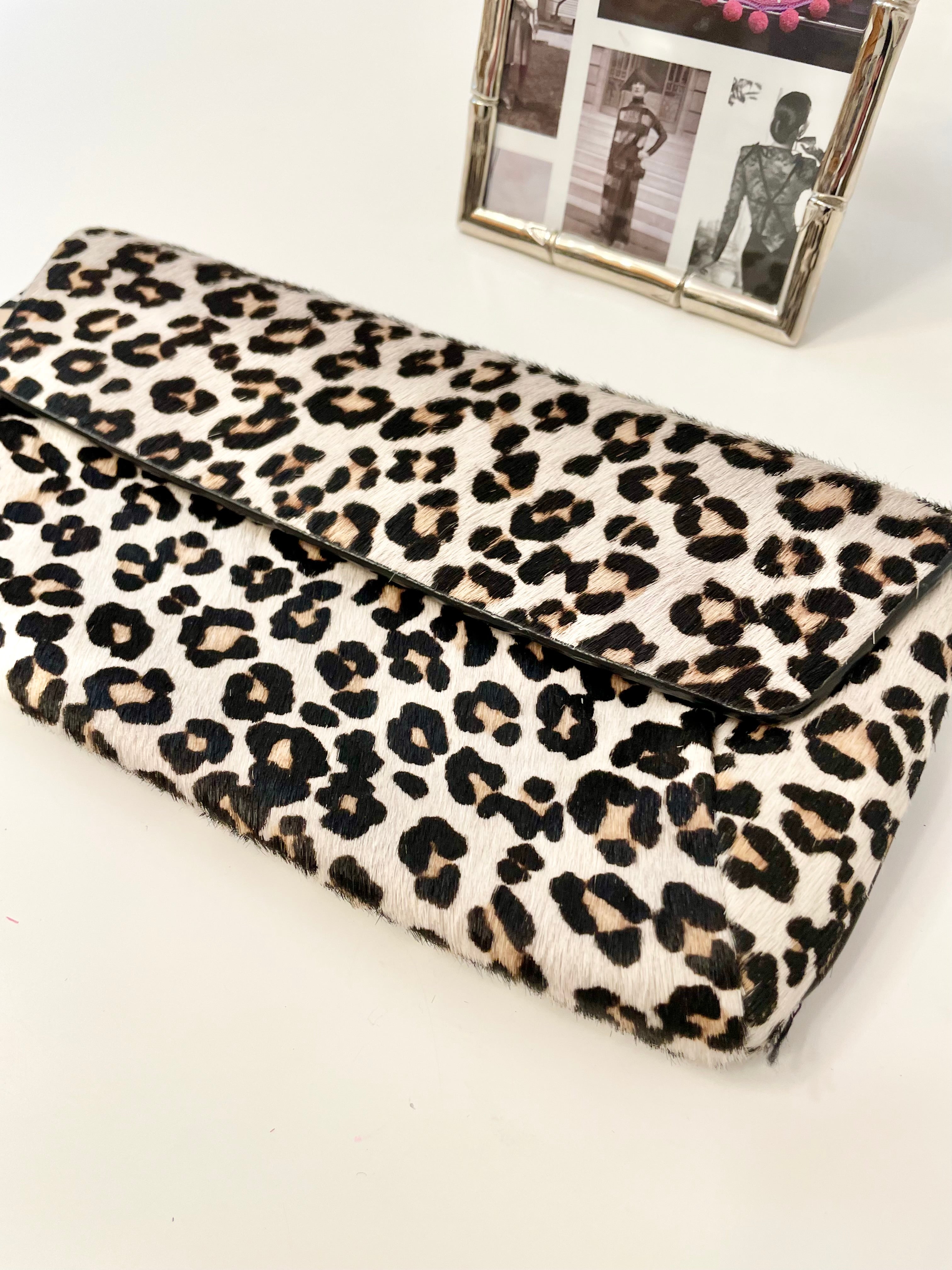 Vintage modern horse hair leopard print clutch bag... so classy