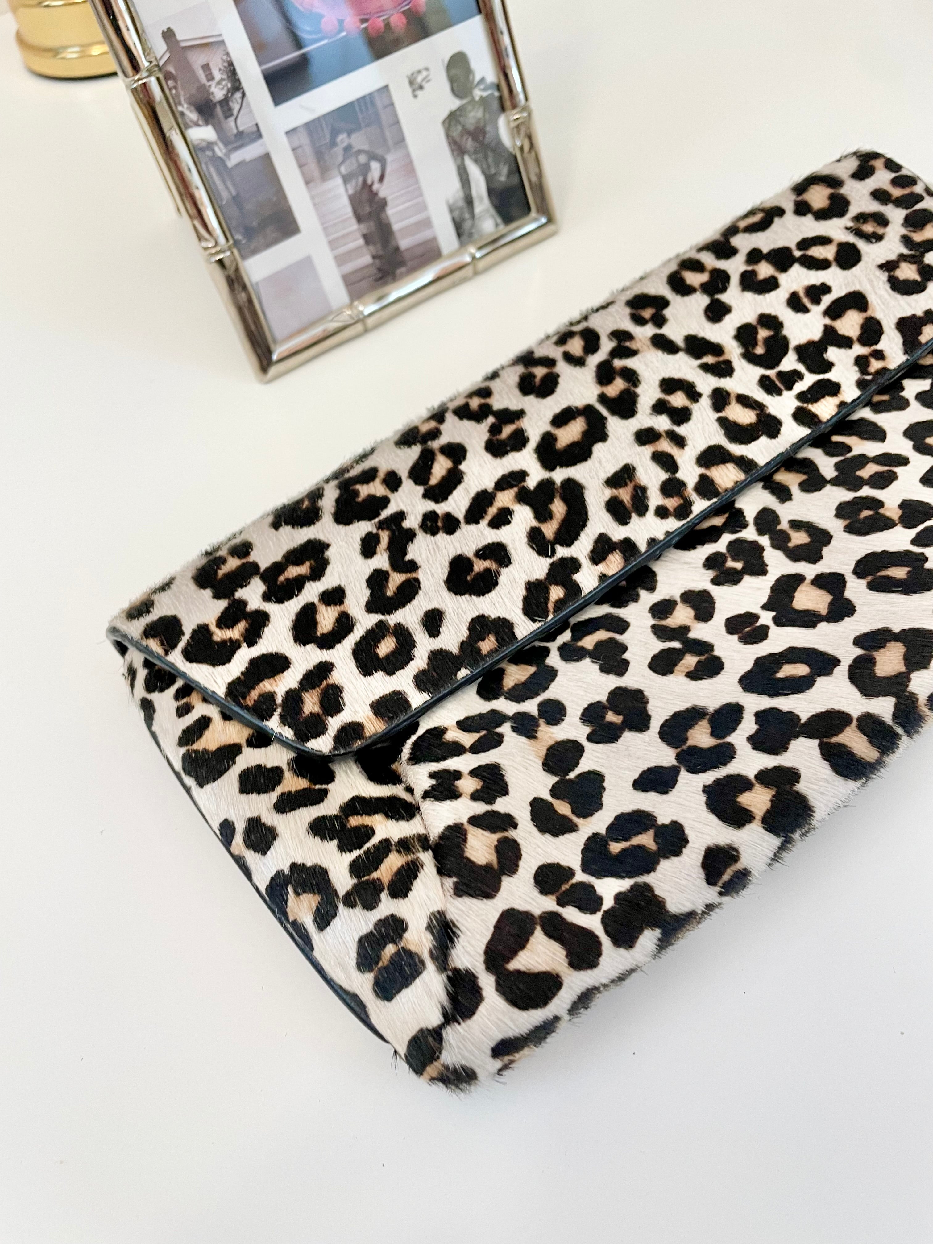 Vintage modern horse hair leopard print clutch bag... so classy