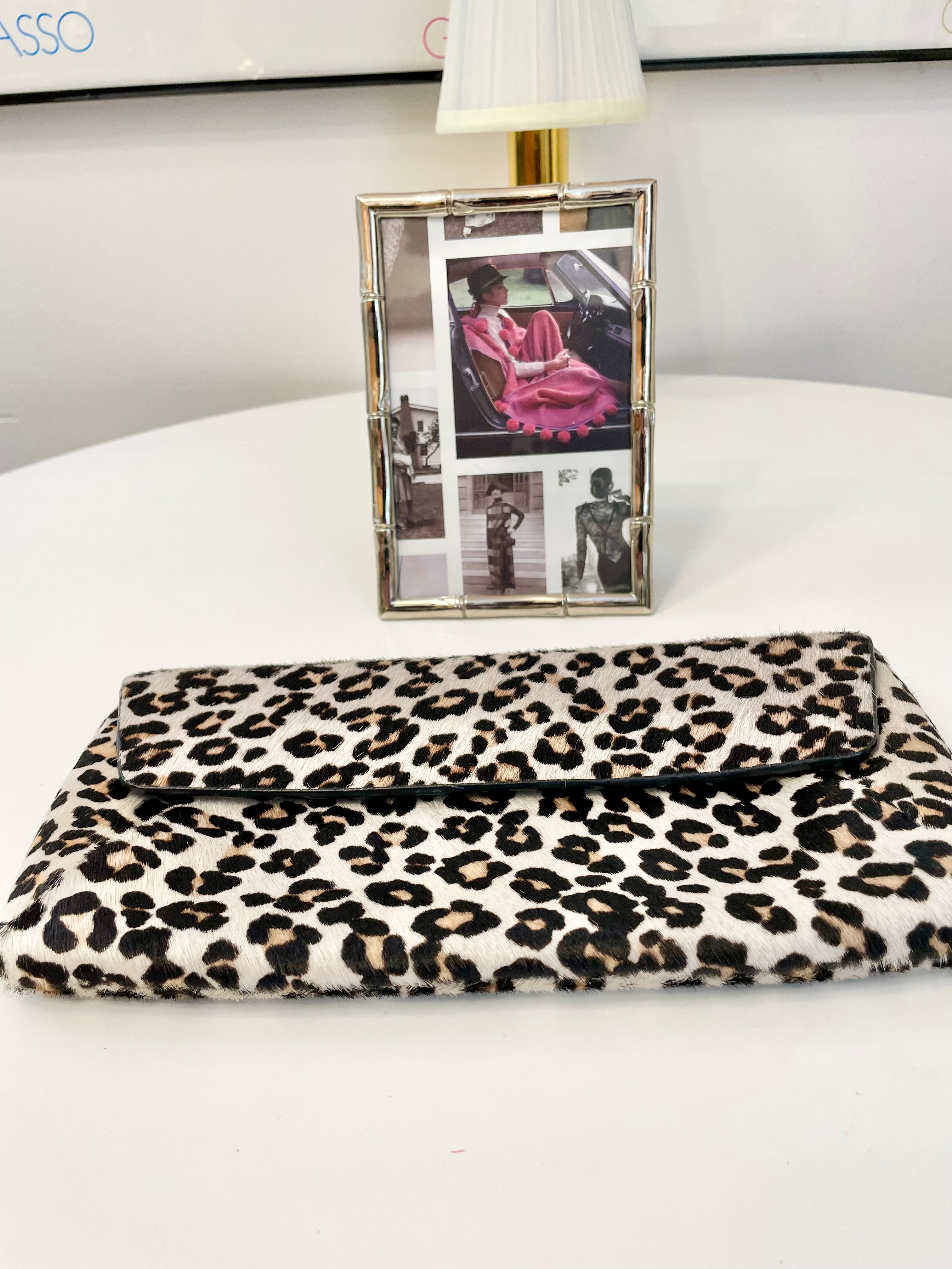 Vintage modern horse hair leopard print clutch bag... so classy