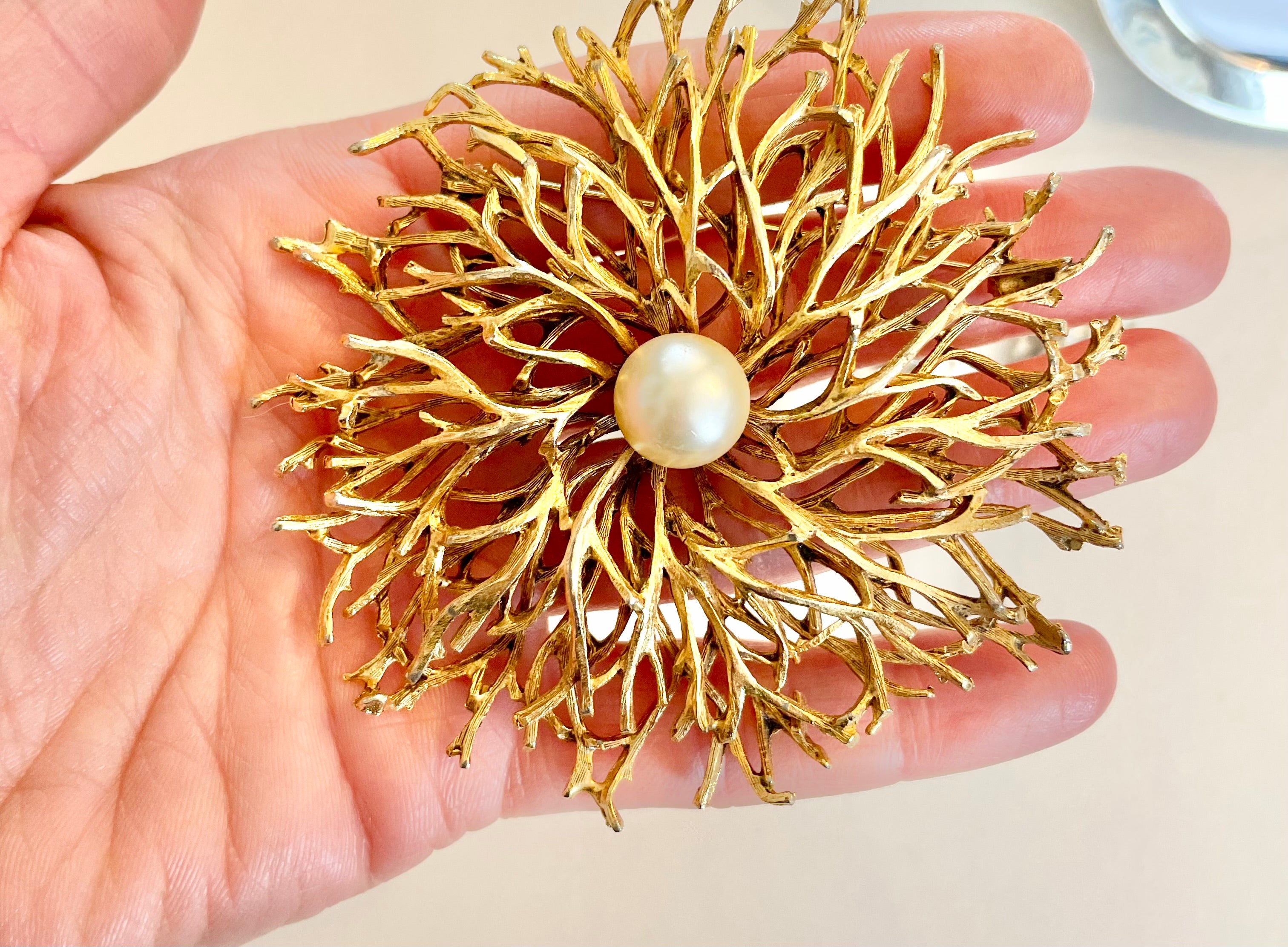 Vintage 1960's rare, and beautiful gold coral brooch with pearl center..so splendid