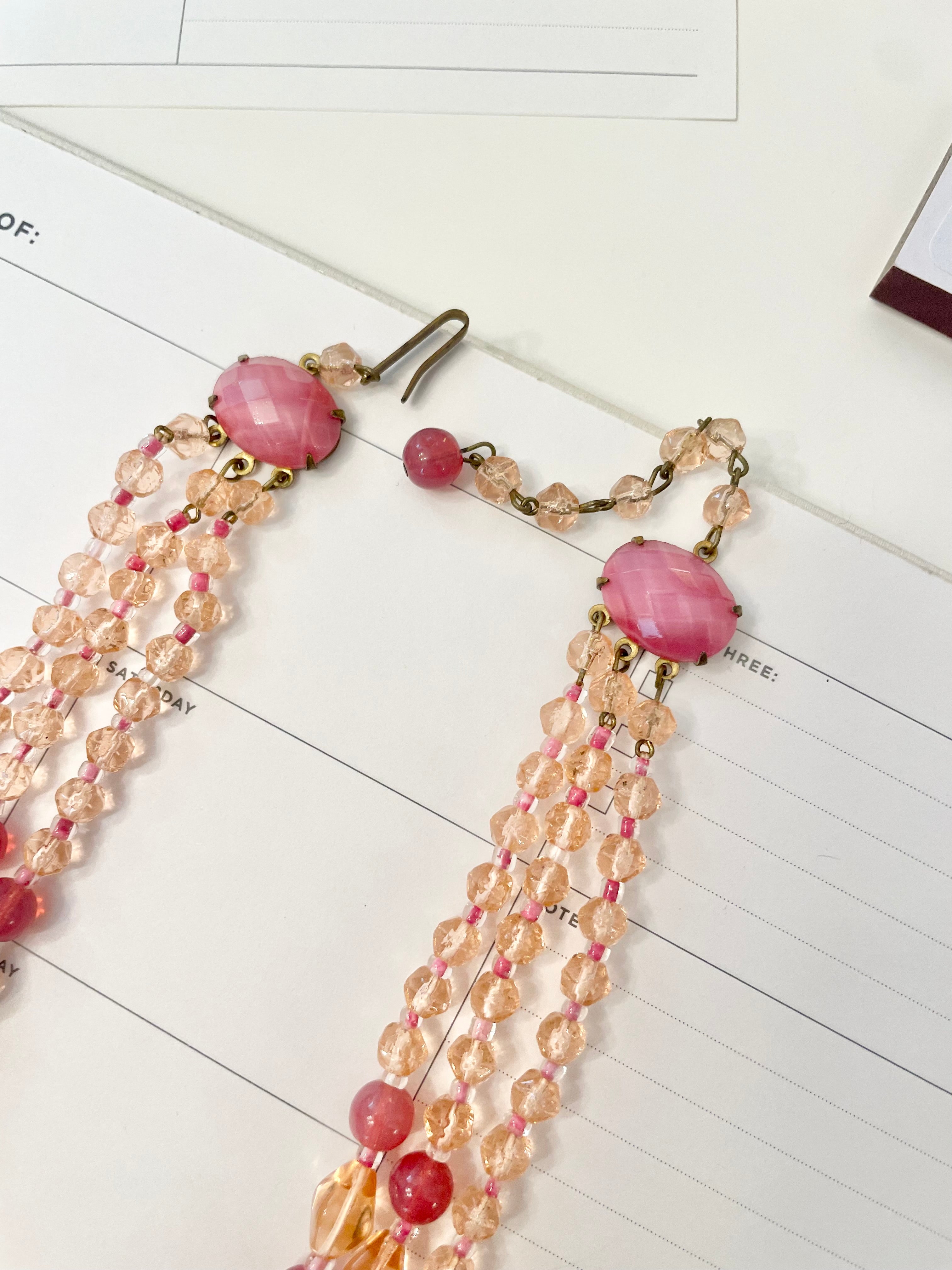 1950's feminine soft pink beaded necklace... so divine