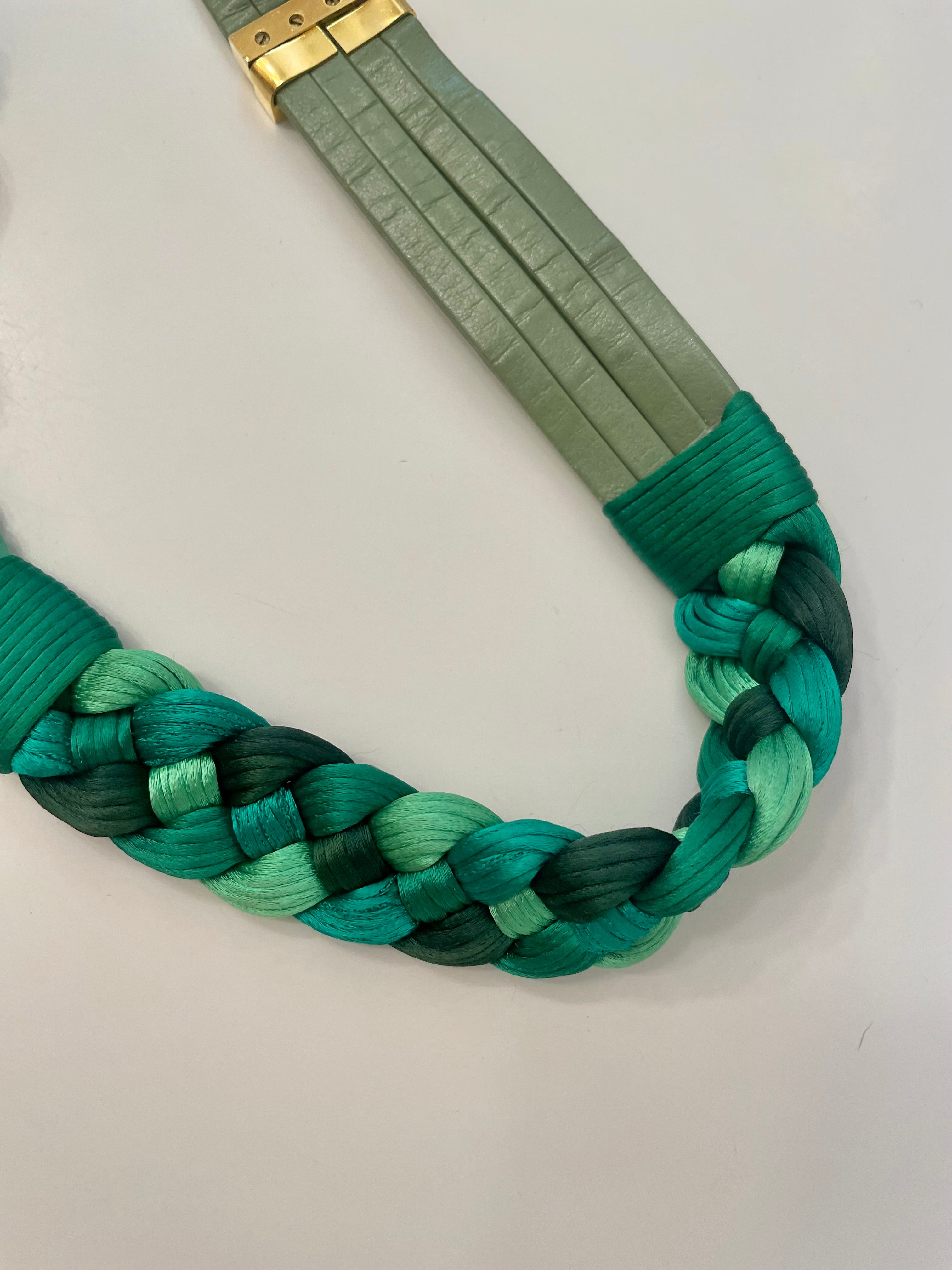 A truly special 1970's belt. I adore this green braided design... oh so chic.