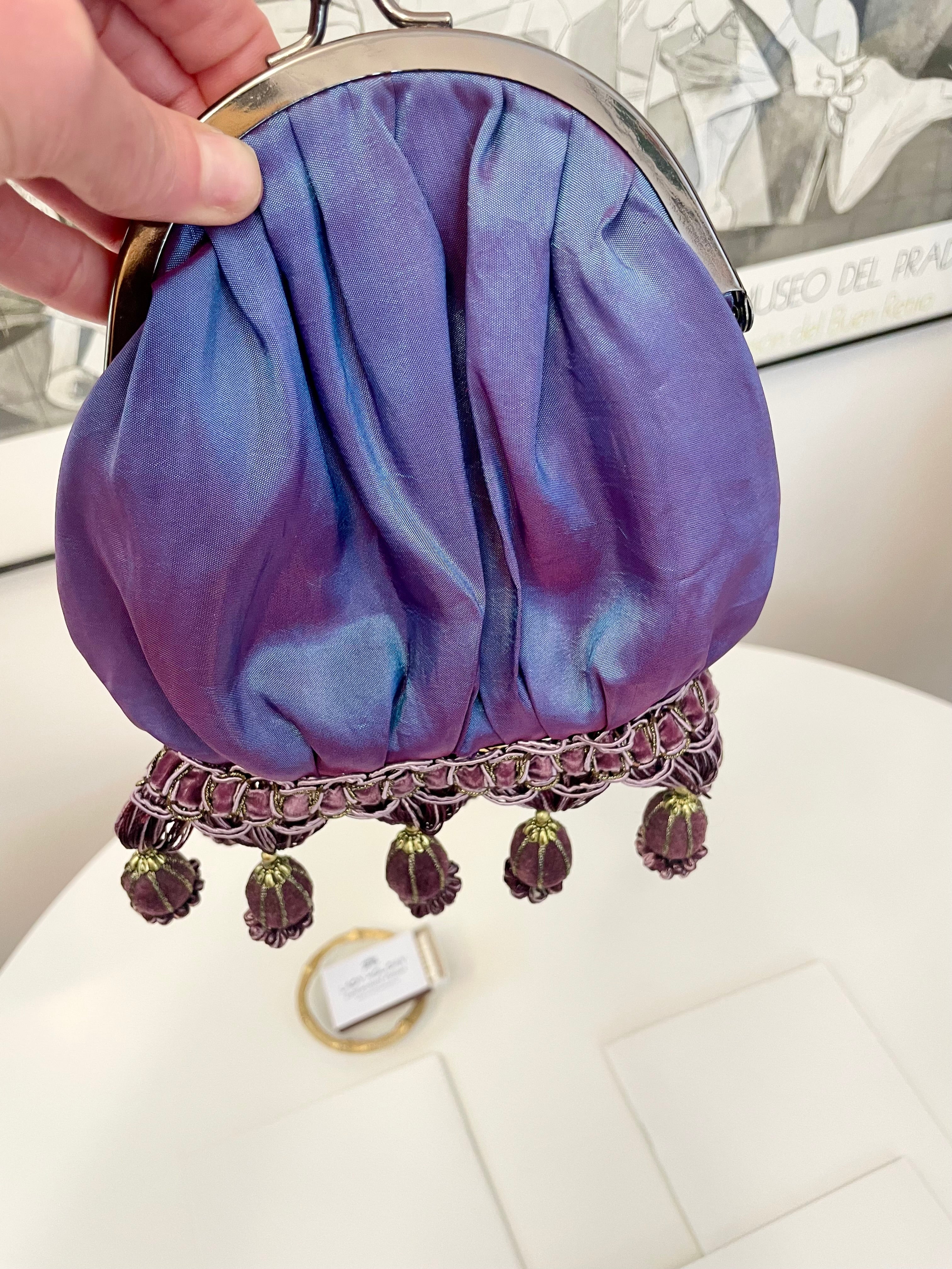 The most divine, and fancy tassel bag... so chic