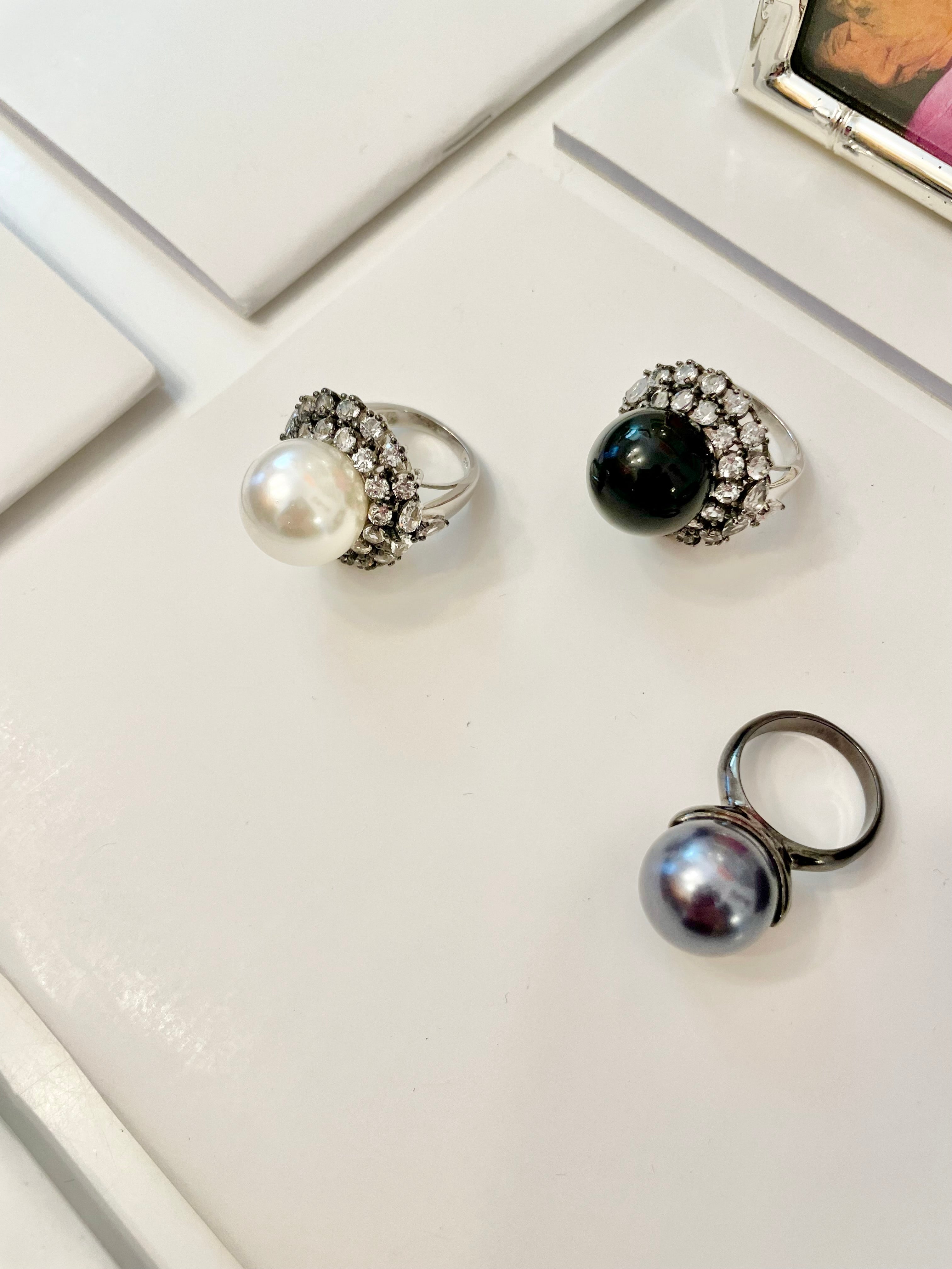 The most charming faux gray pearl cocktail ring..... so lovely.