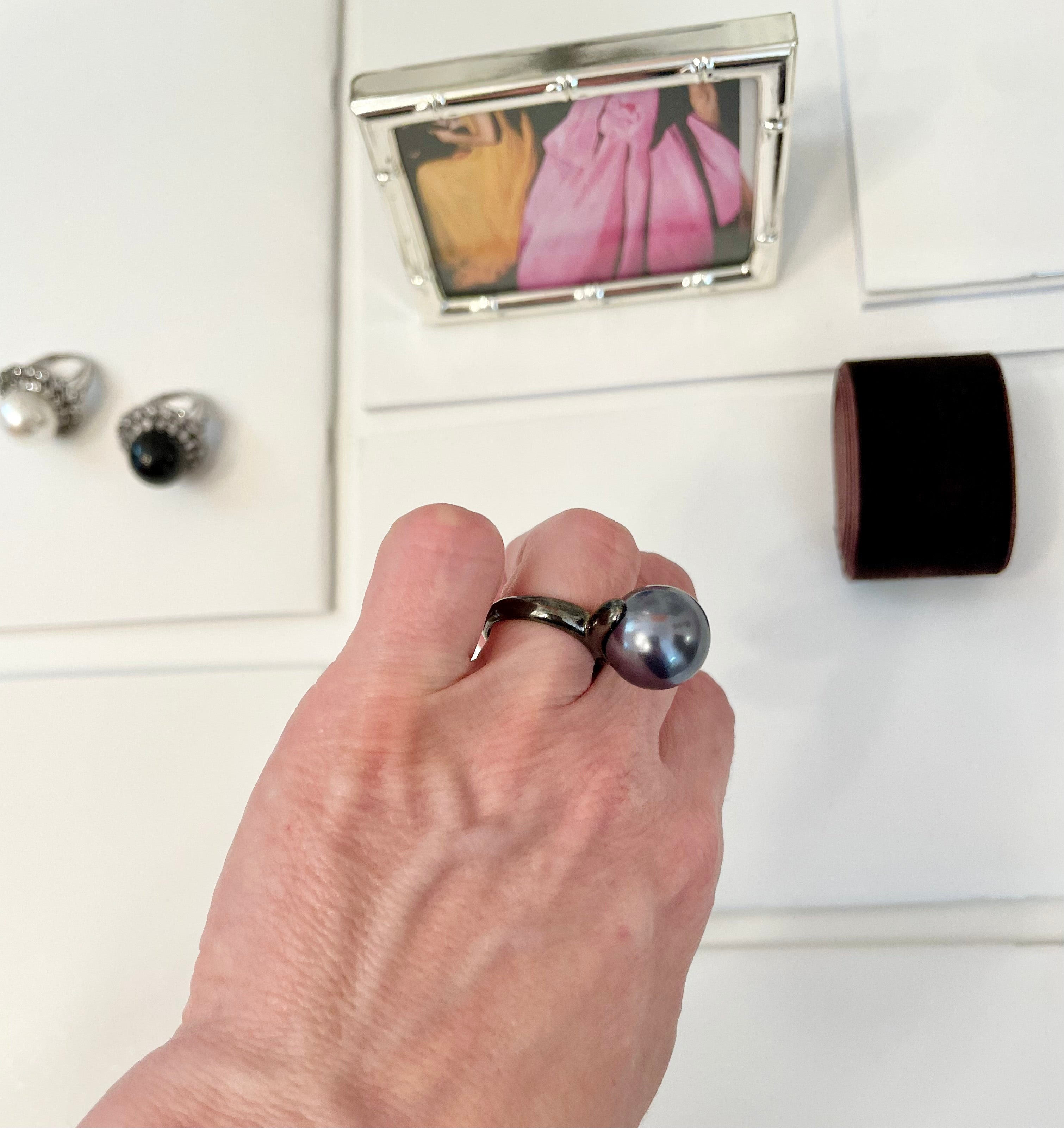 The most charming faux gray pearl cocktail ring..... so lovely.