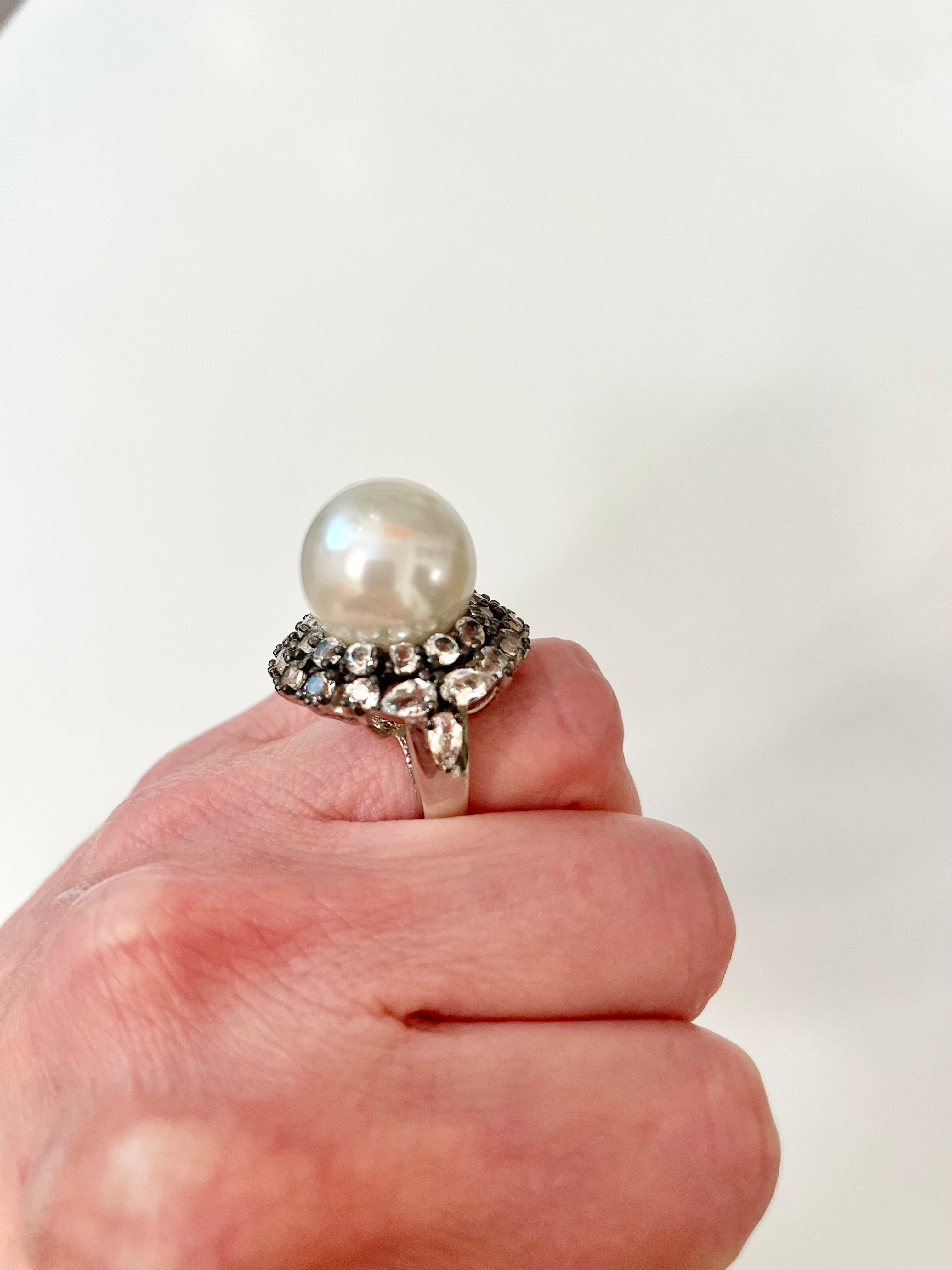 The charming martini large pearl cocktail ring.... so divine