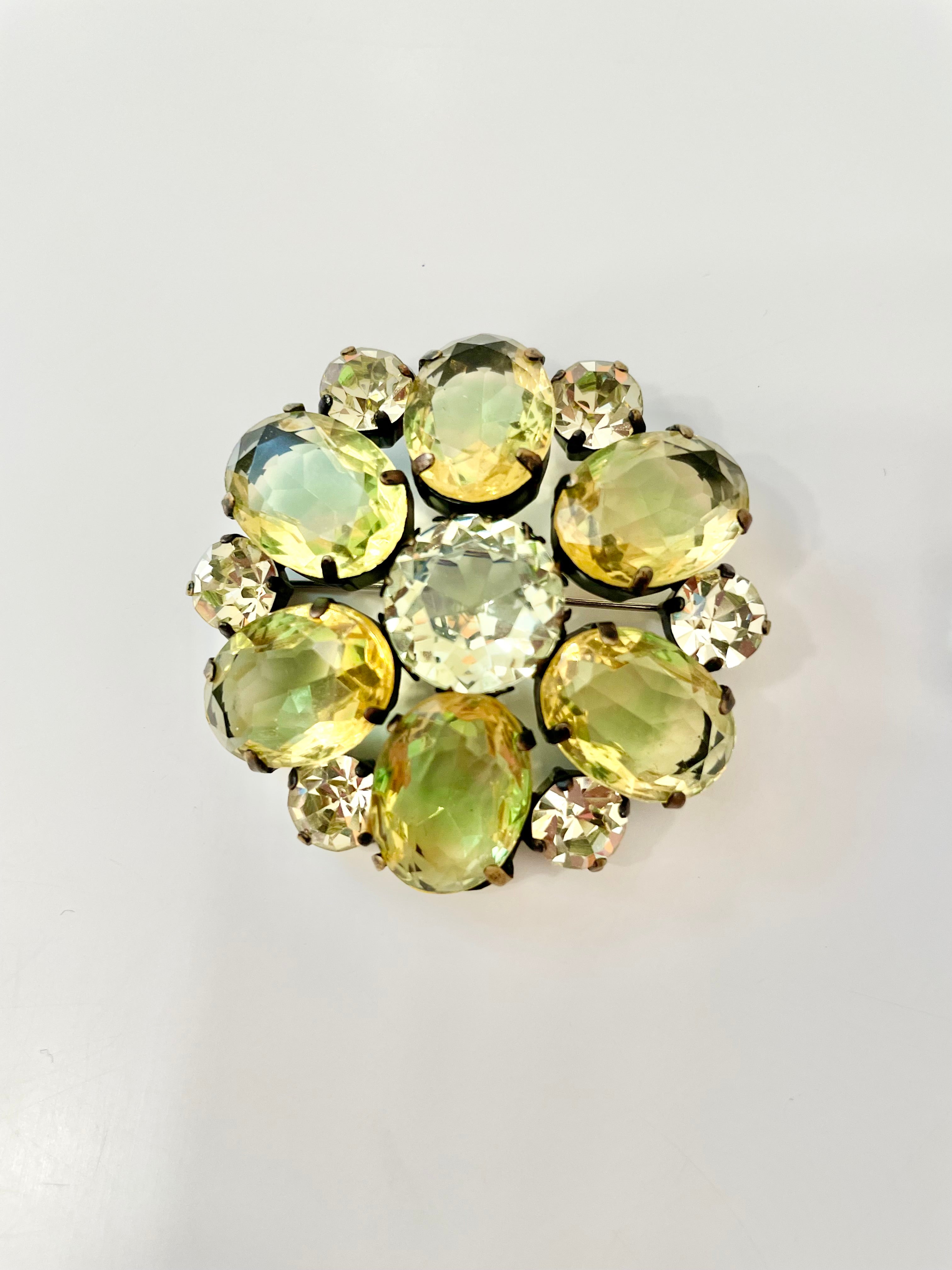 Vintage 1960's stunning lemon glass brooch.... color story is impeccable!