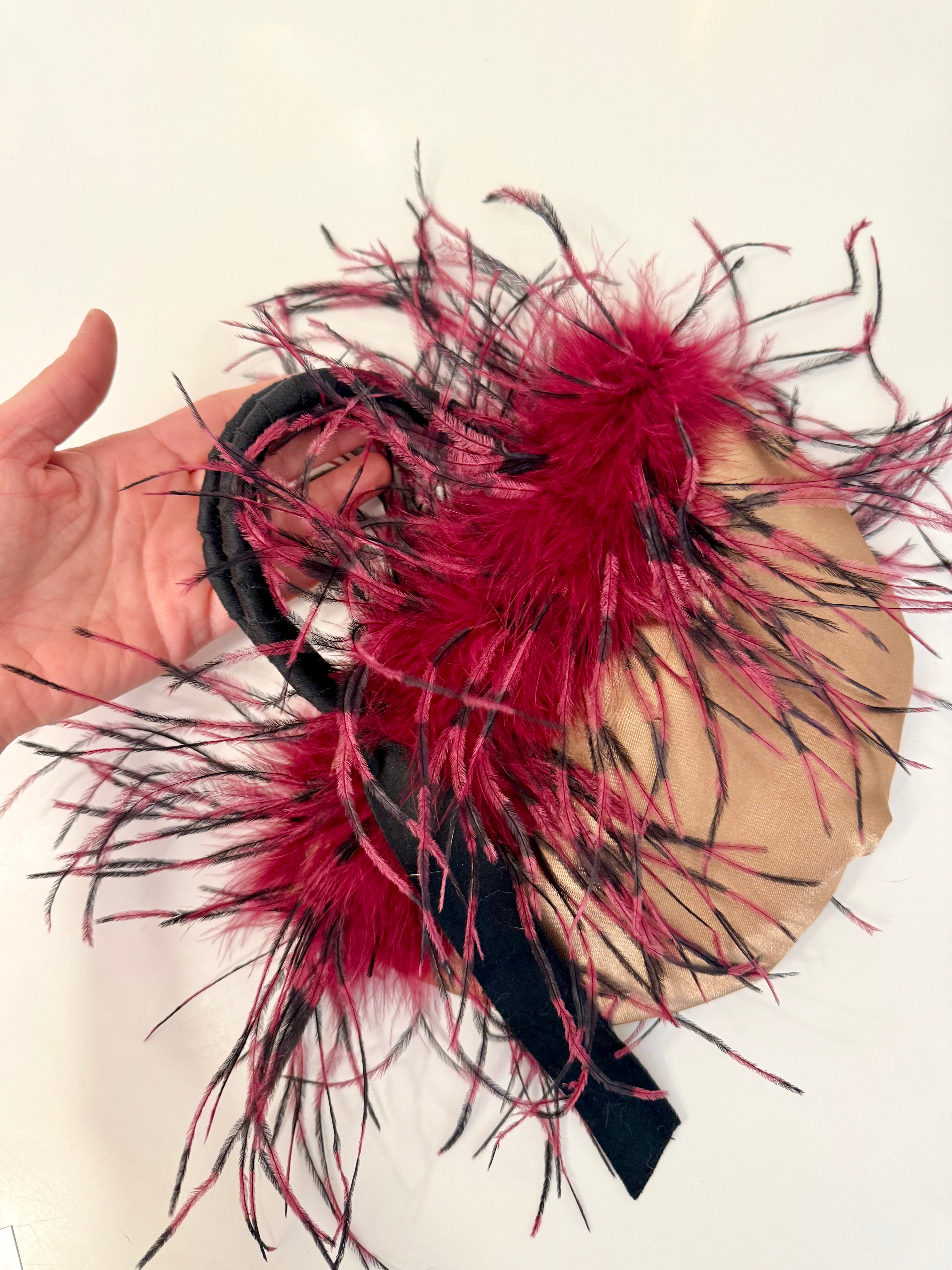 The most divine ostrich feather evening bag.... so sassy!