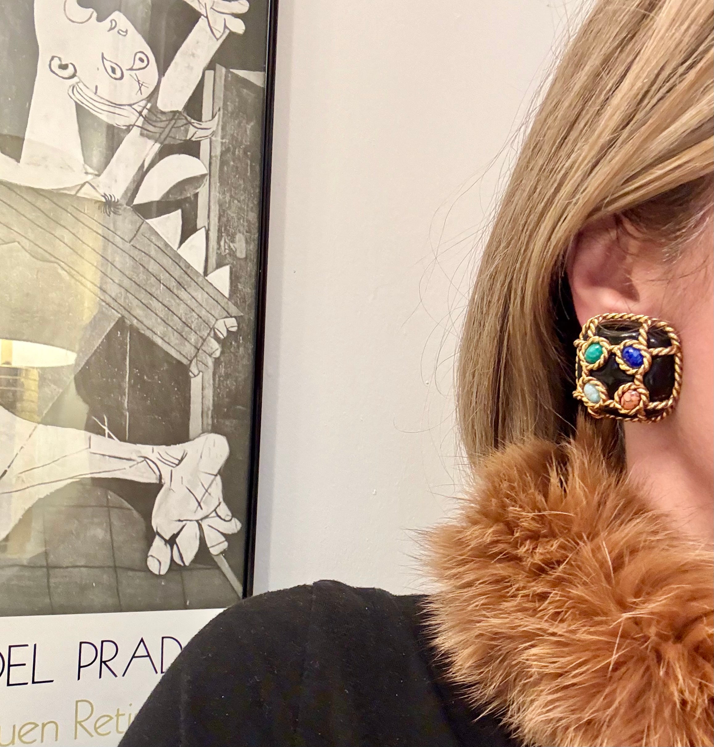 The most dramatic noir button earrings....