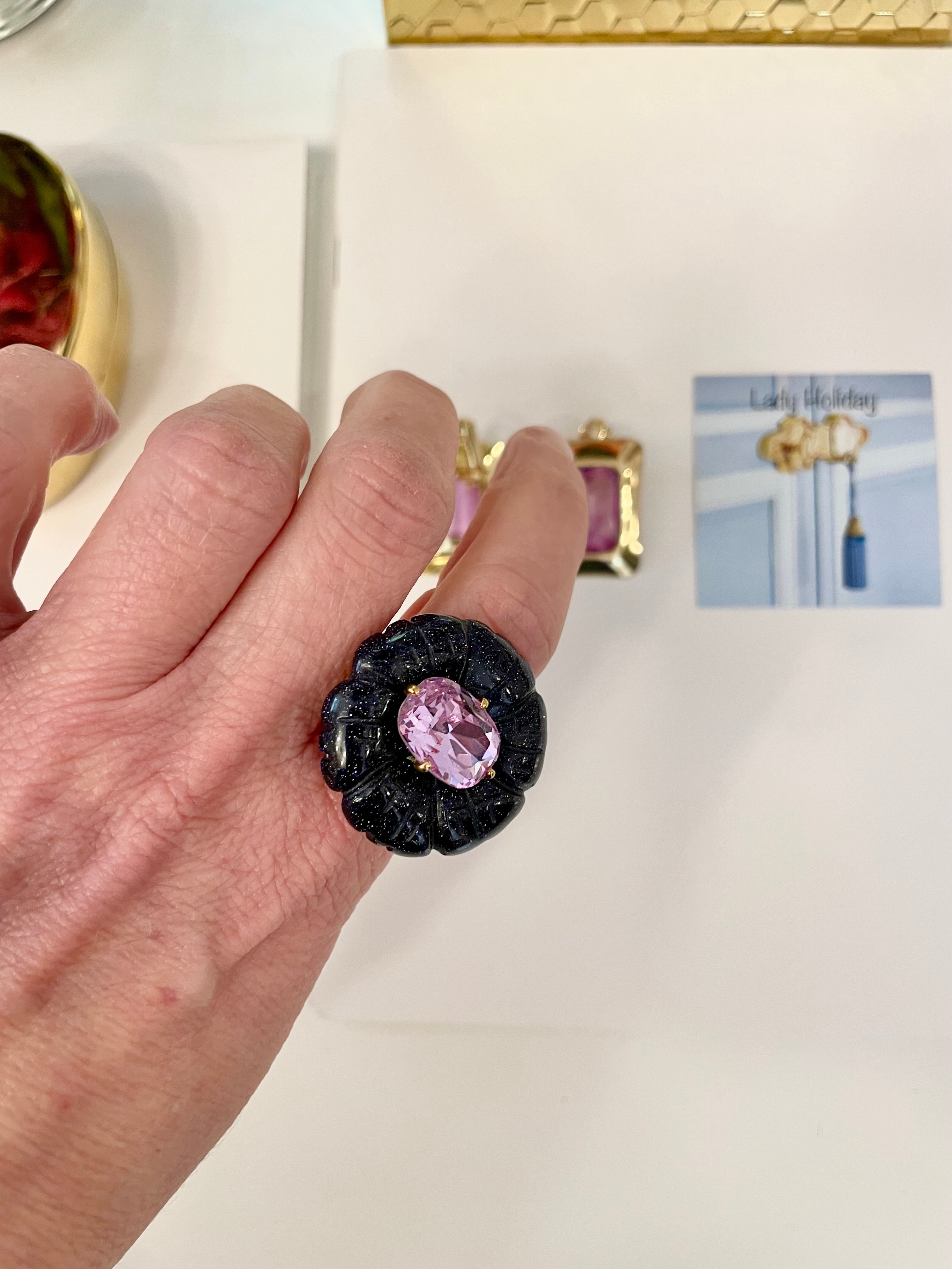 The most delightful resin flower cocktail ring... so classy