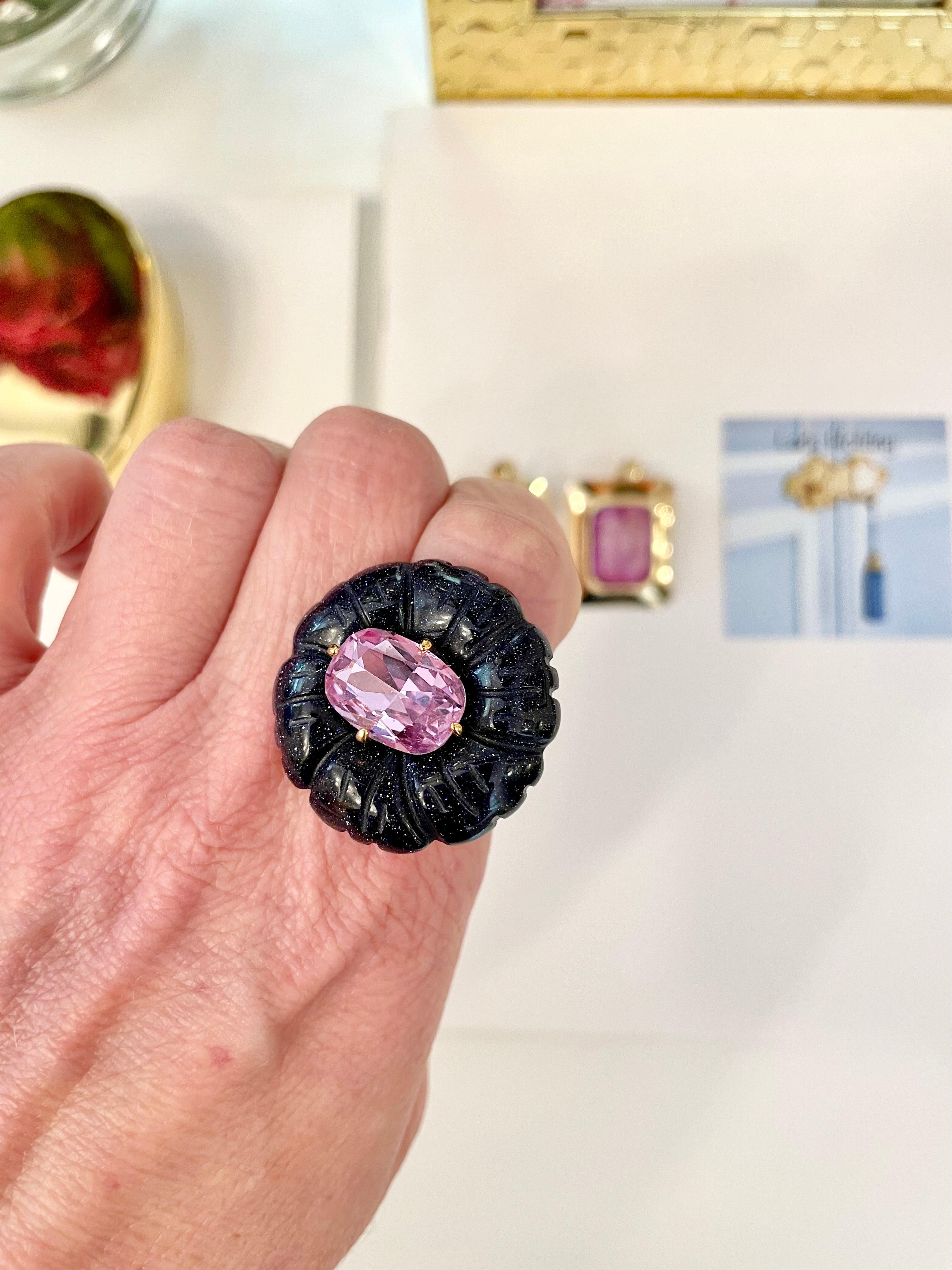 The most delightful resin flower cocktail ring... so classy