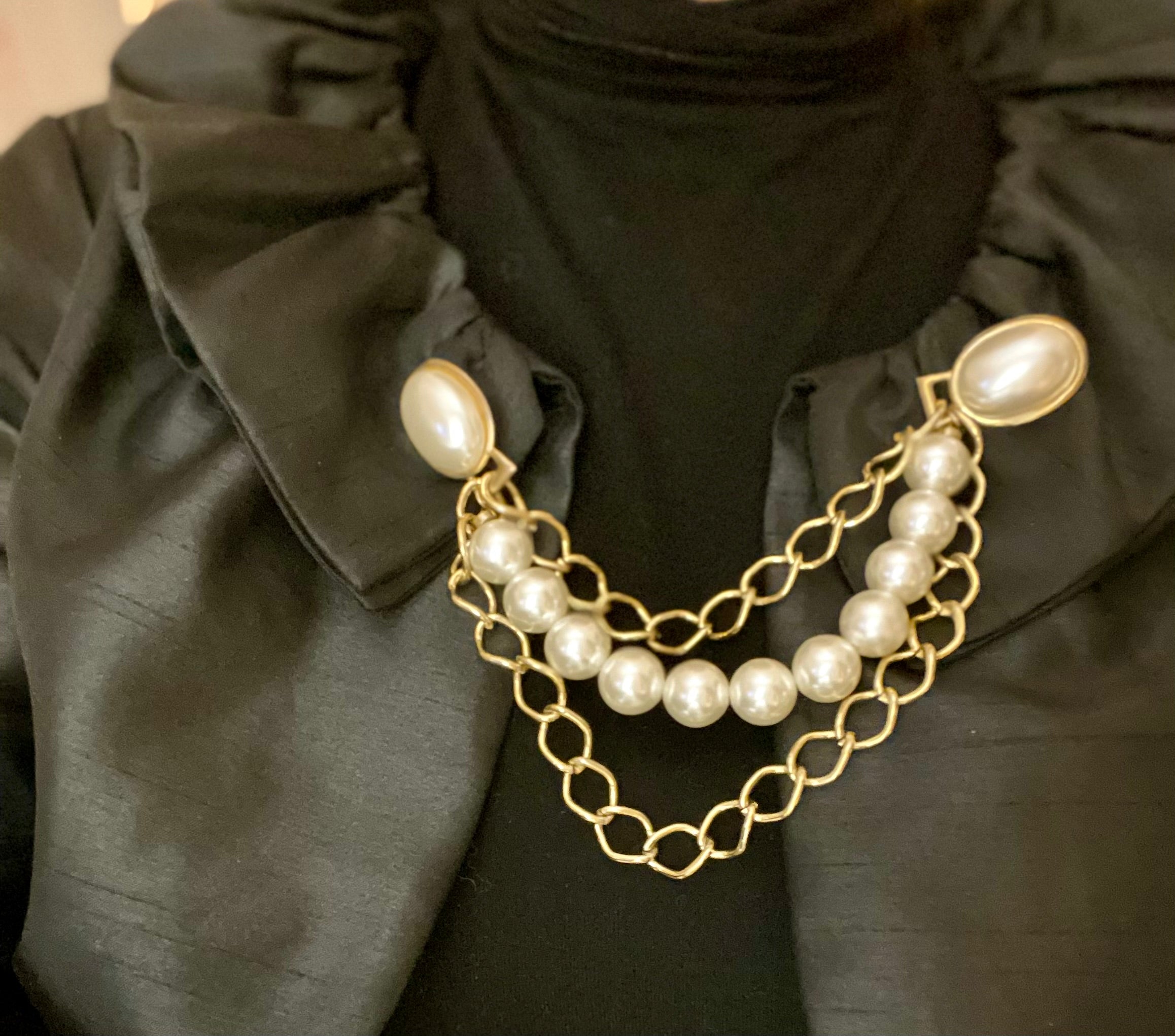 Simply divine pearl, and chain sweater connector. So elegant...