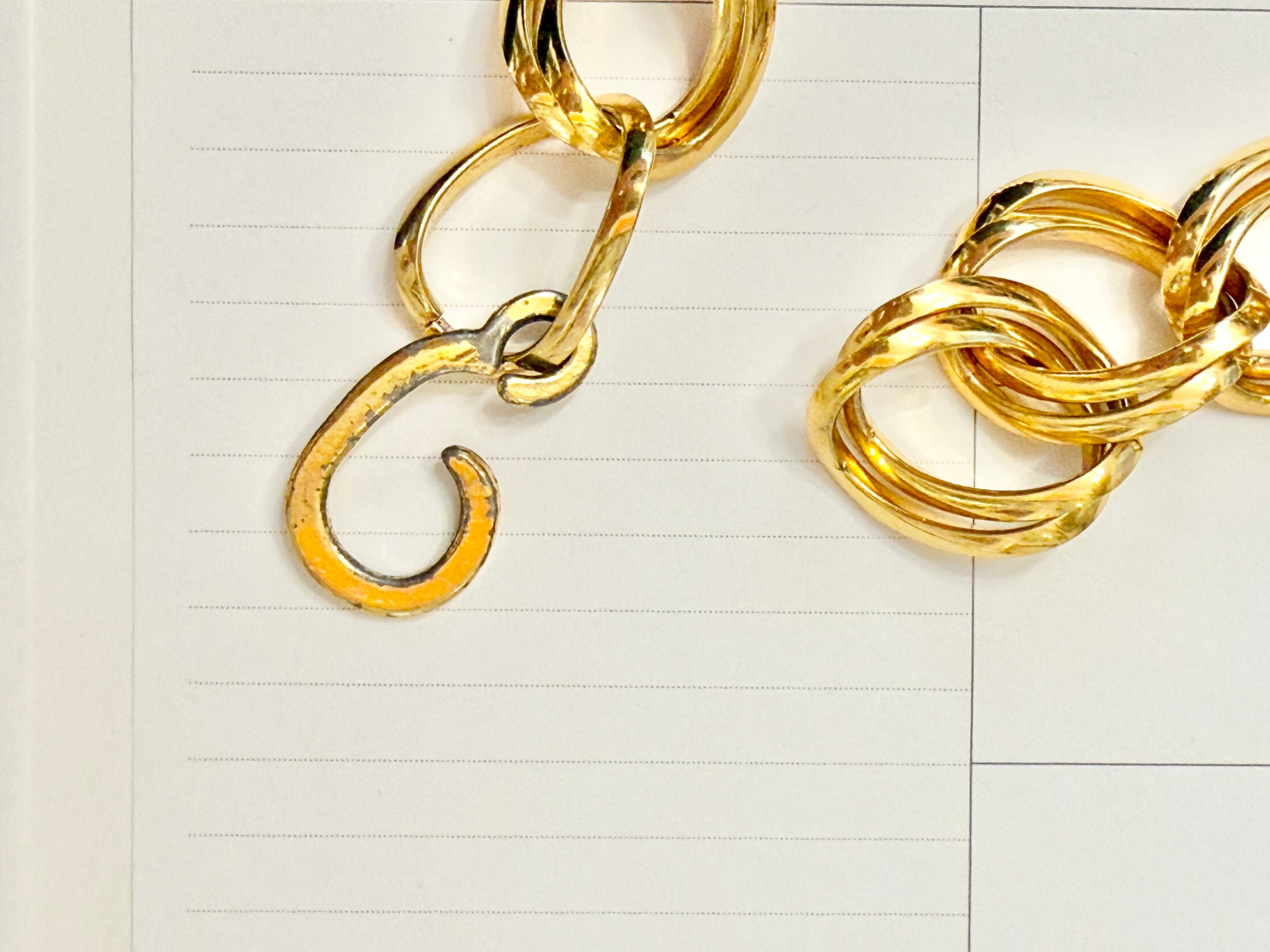 The socilaite and her love of layering gold chains...