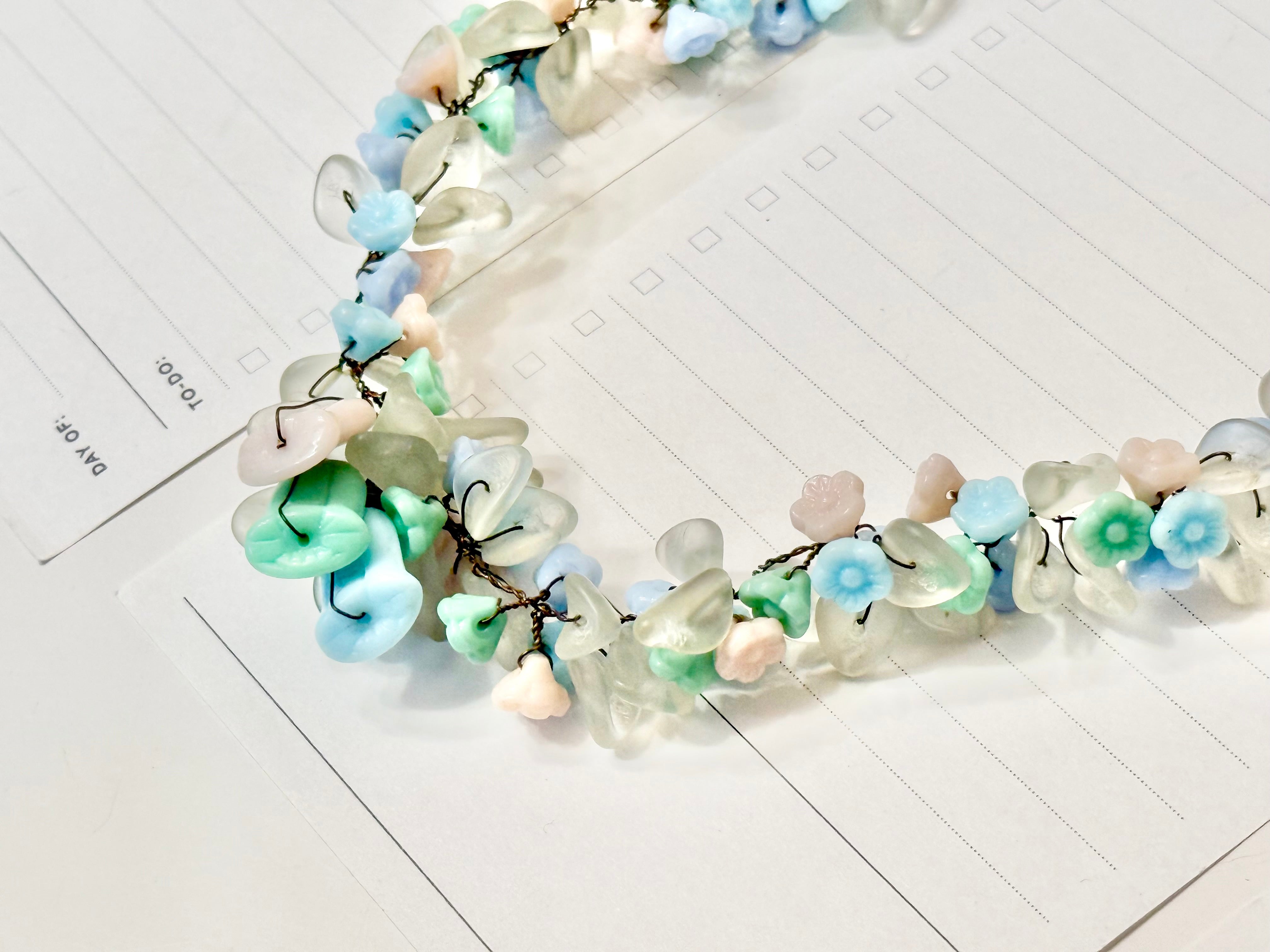 1940's West German feminine necklace....so chic