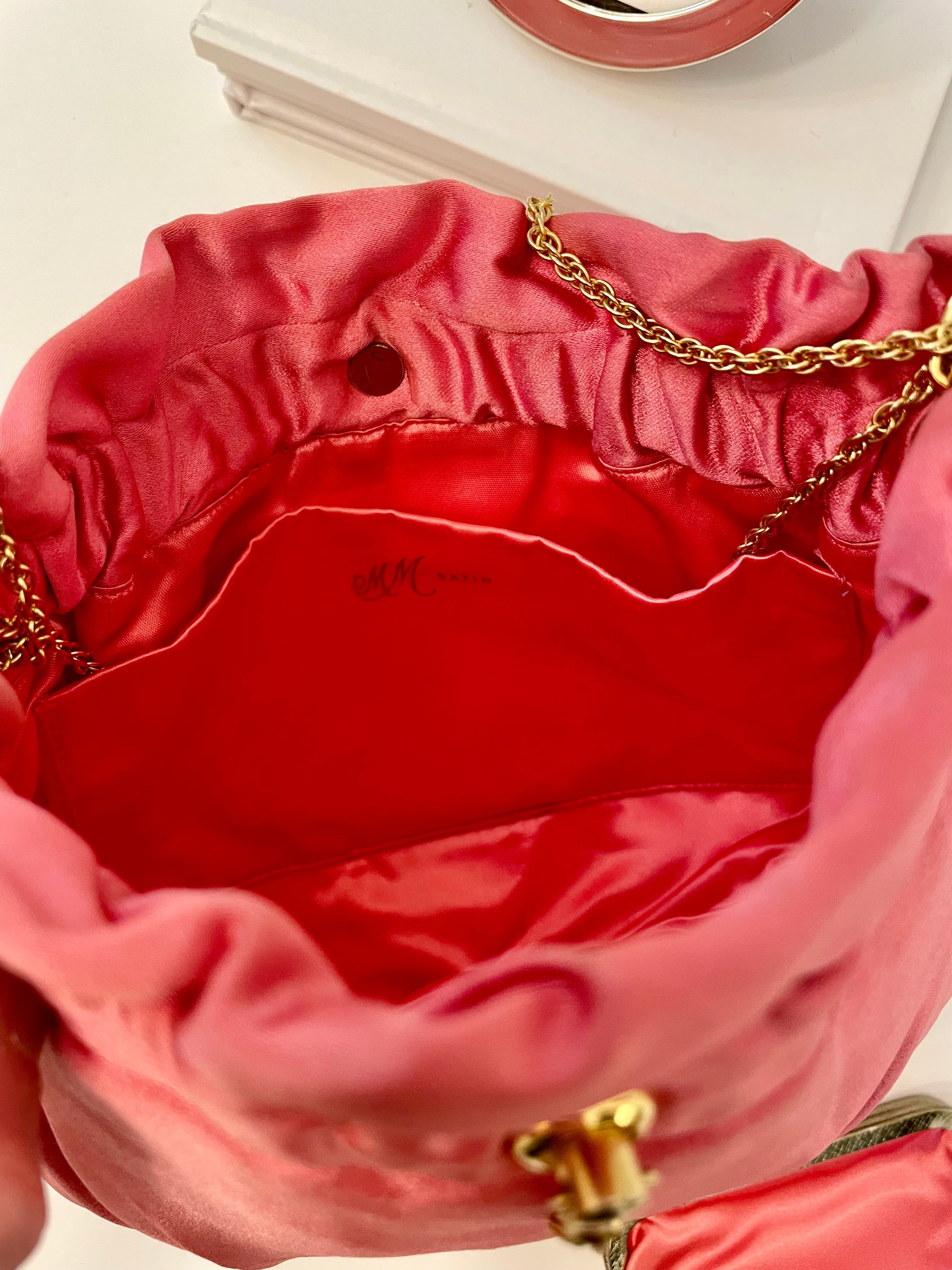 Vintage stunning M Morris splendid pink satin party gal evening bag!