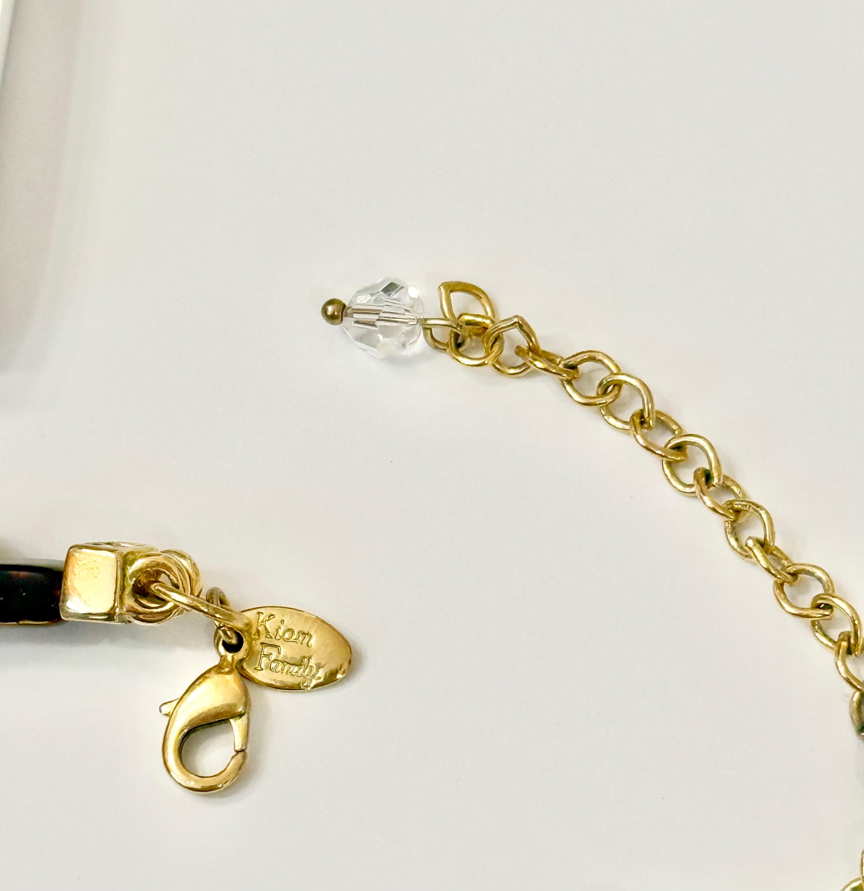 The classy faux tortoise necklace...a true timeless piece