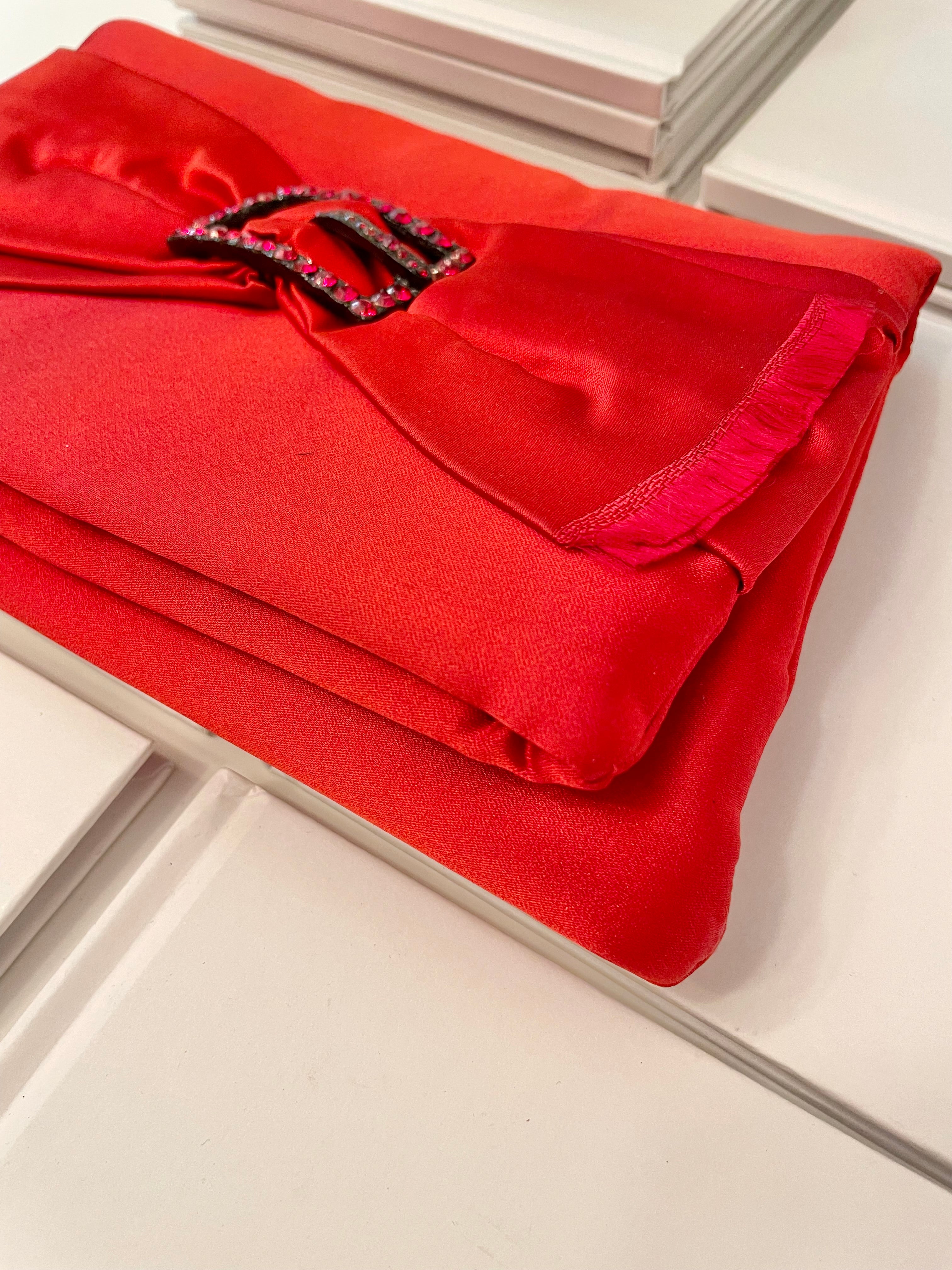 Oh so elegant red satin bow bag, dusted with red crystals.....extraordinary