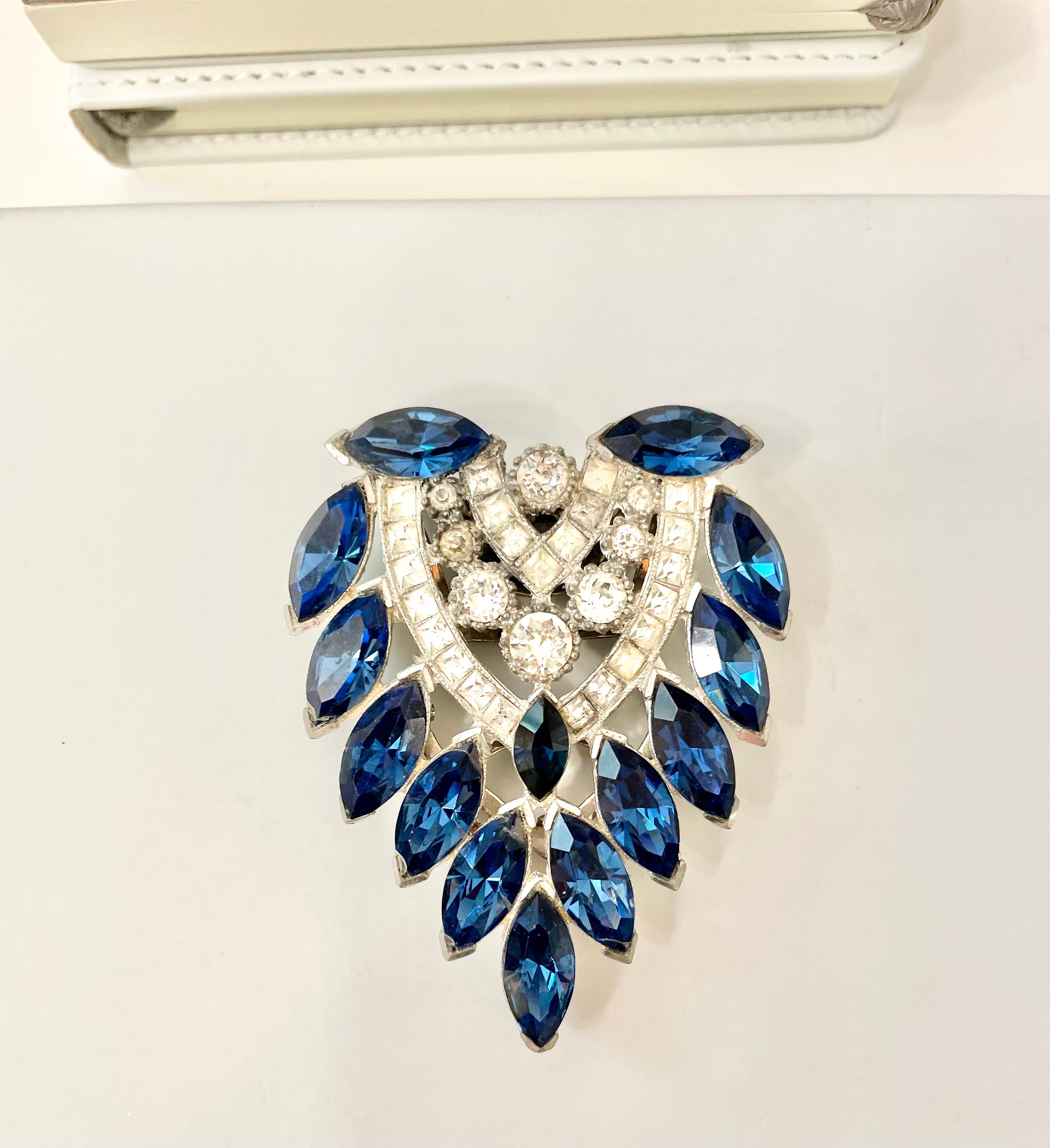 Vintage 1930's paste style sapphire glass, stunning fur clip...truly beautiful
