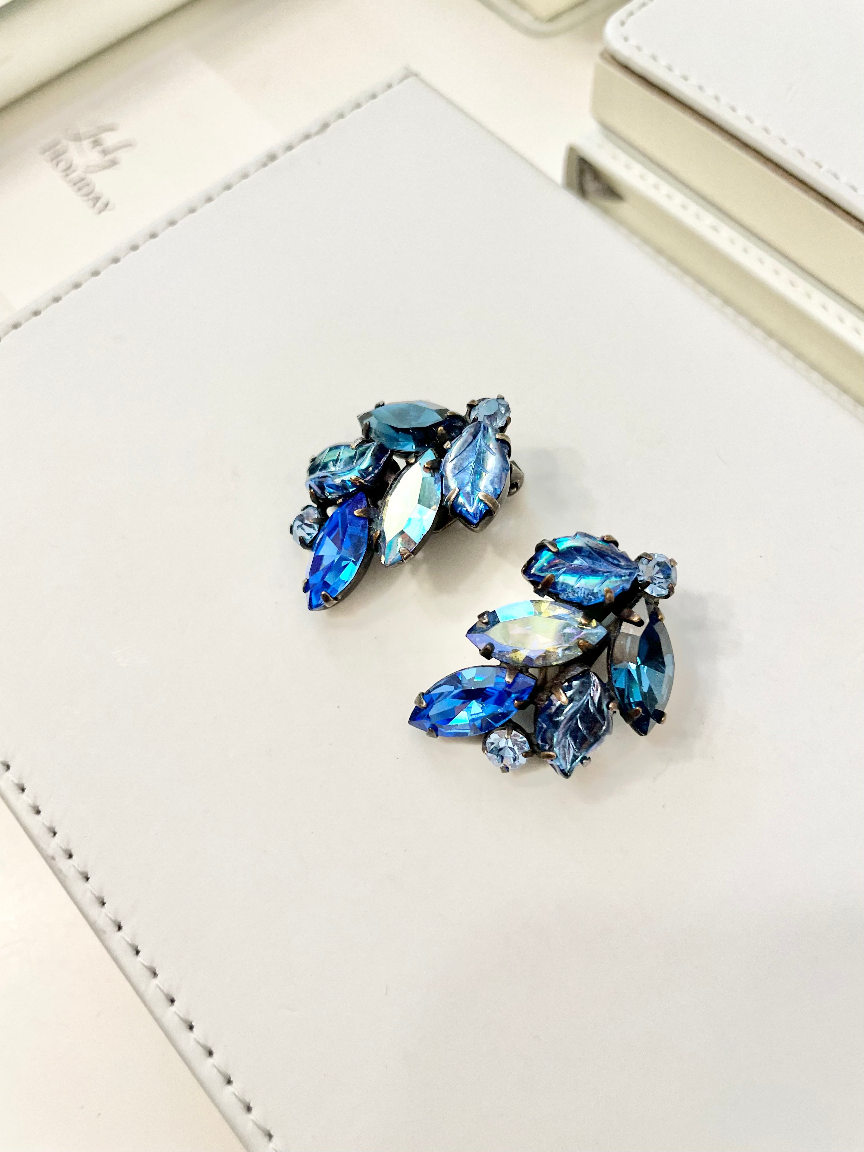 Vintage orders 60s Deep Blue and Baby Blue Crystal Silvertone Clip On Earrings 1.25