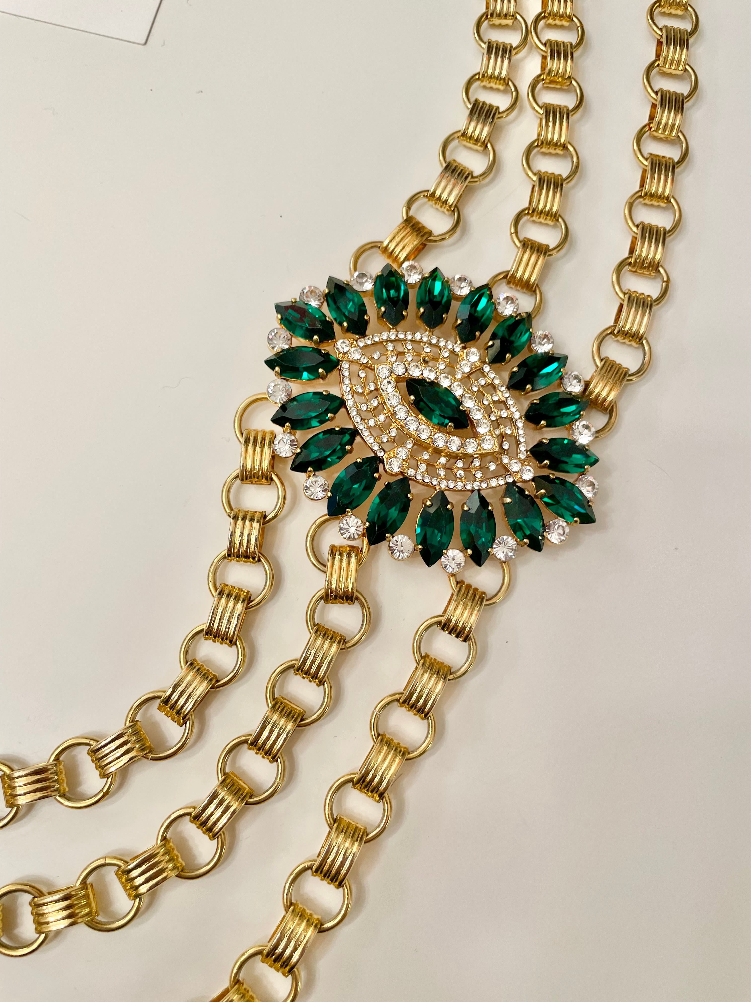 The Socialite ... sporting this divine Dolce and Gabbana emerald glass stone chain belt. Couture!!!