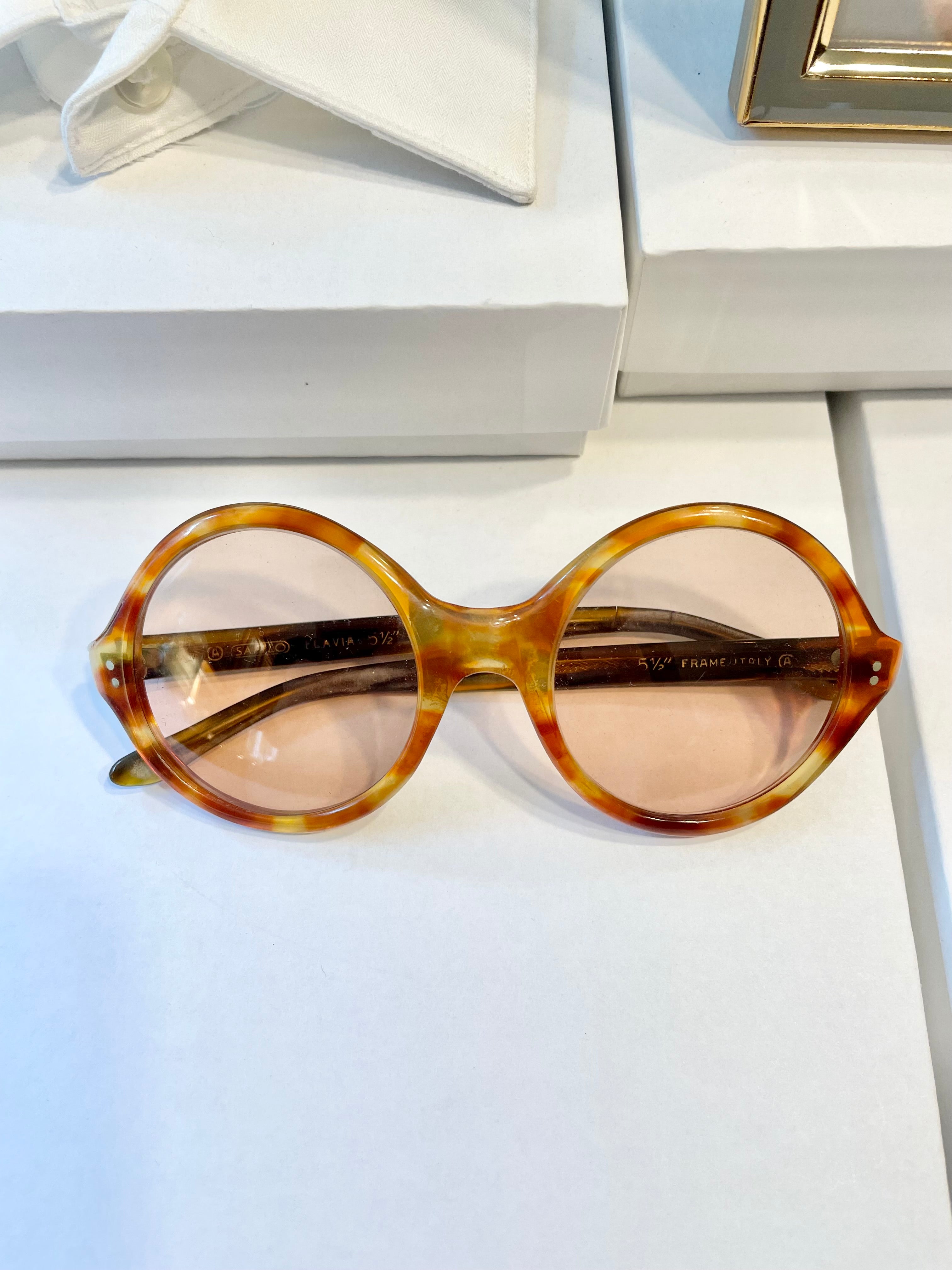 The Preppy Girl Society loves a classy pair of sunnies... These tortoise round sunglasses are a 1950's gem! Made in France