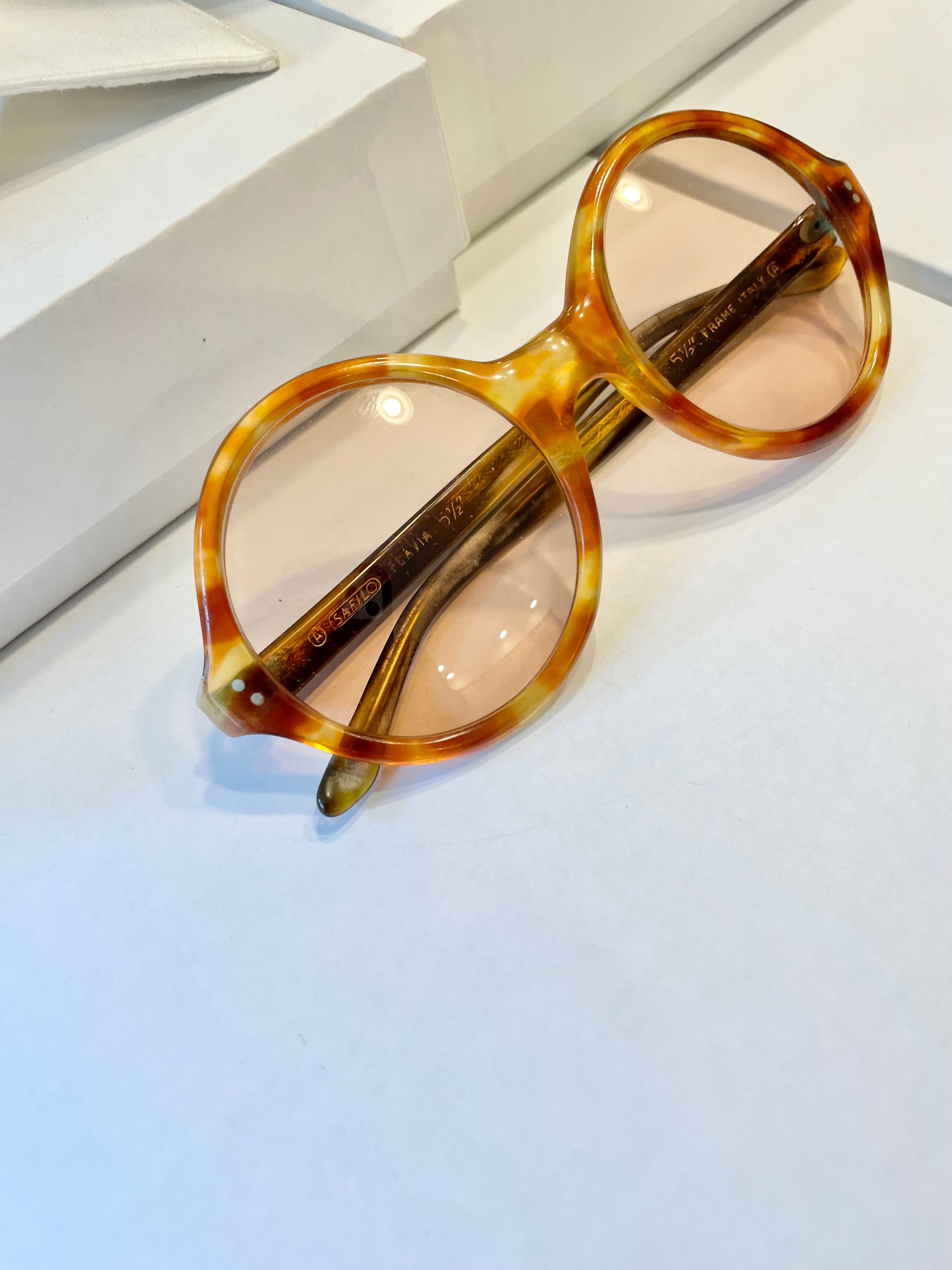 The Preppy Girl Society loves a classy pair of sunnies... These tortoise round sunglasses are a 1950's gem! Made in France