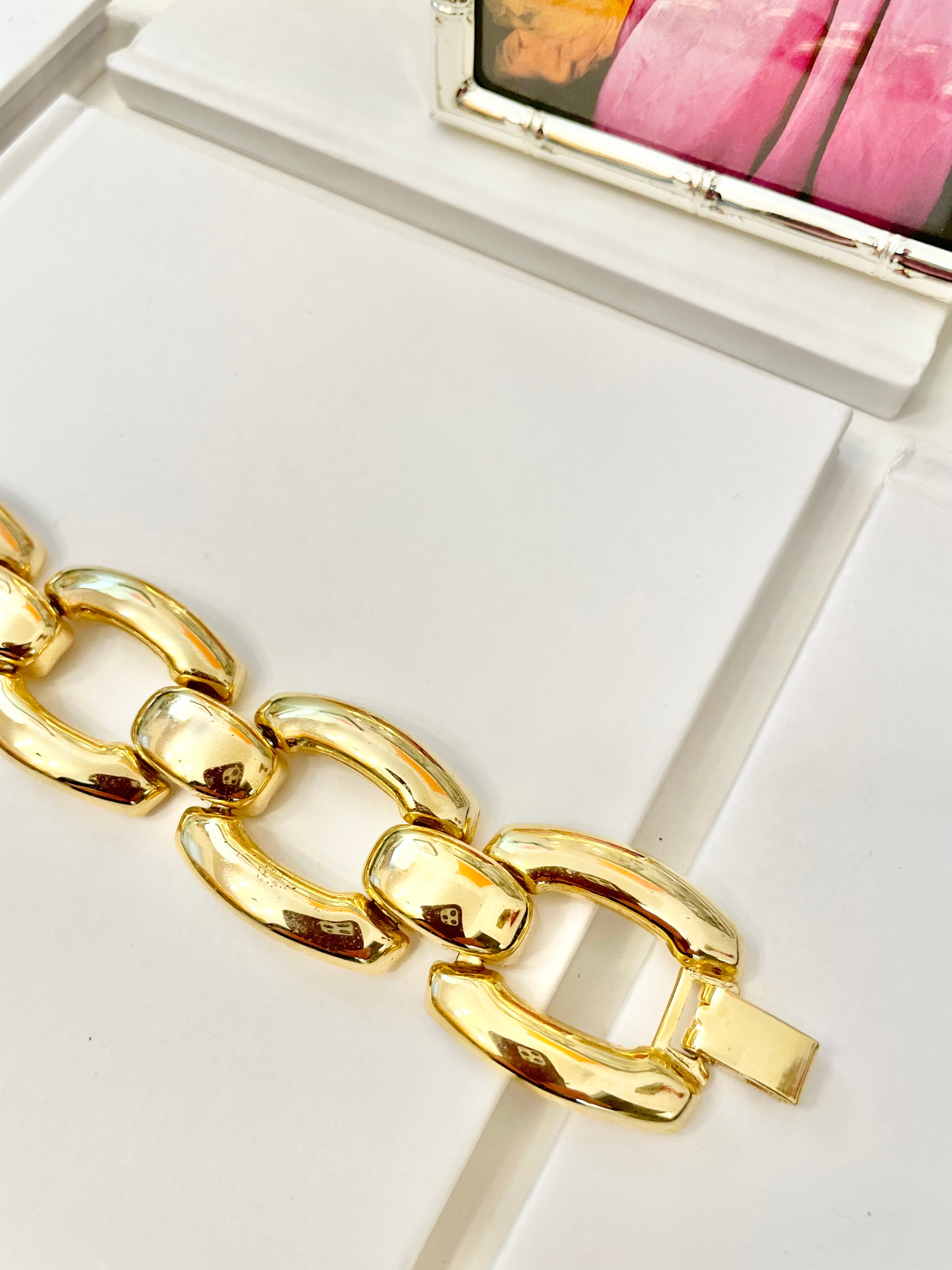 A truly timeless gold link bracelet.... so perfect.