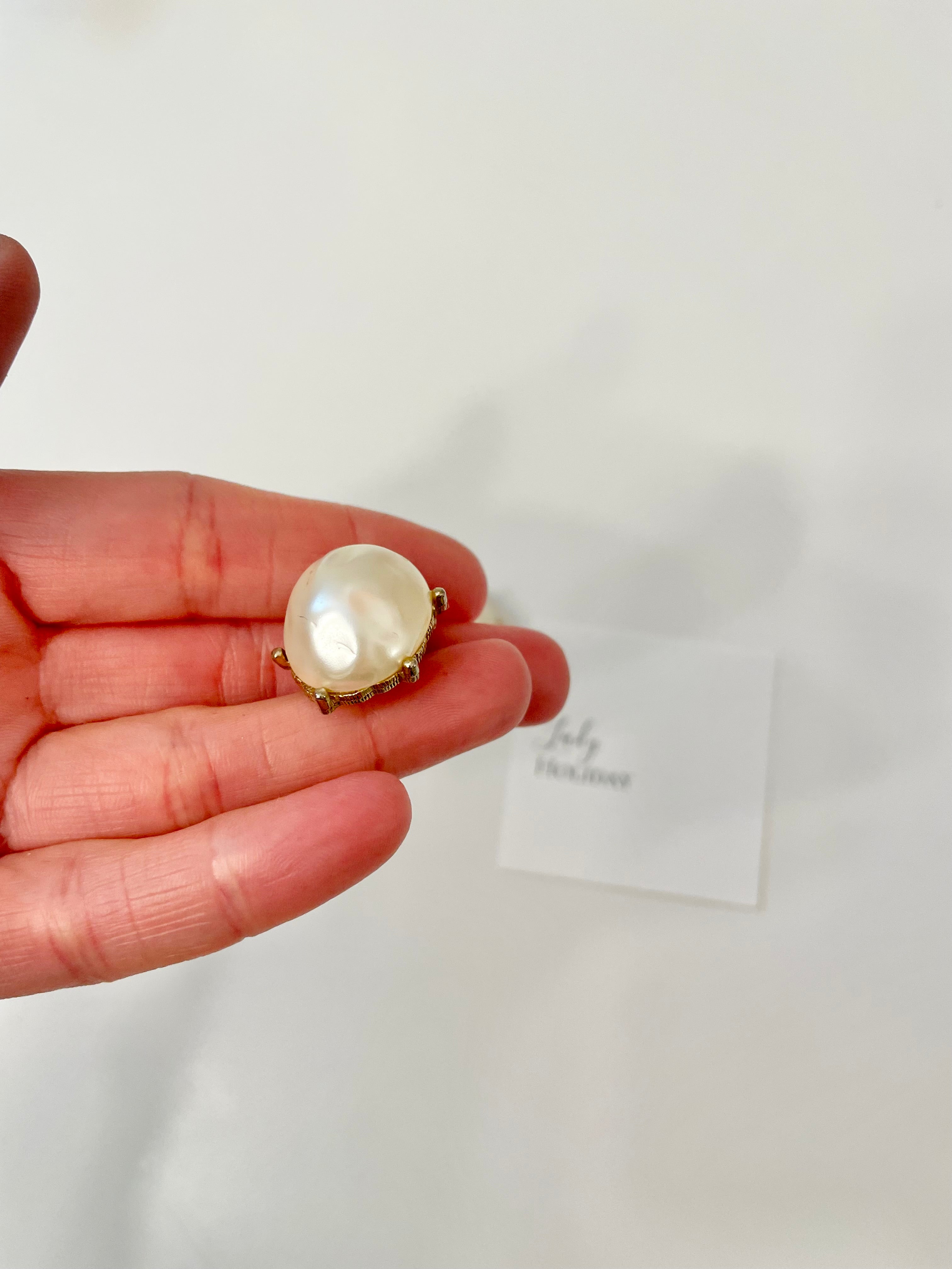 Vintage 1950's delightful faux baroque pearl clip earrings.... so lovely