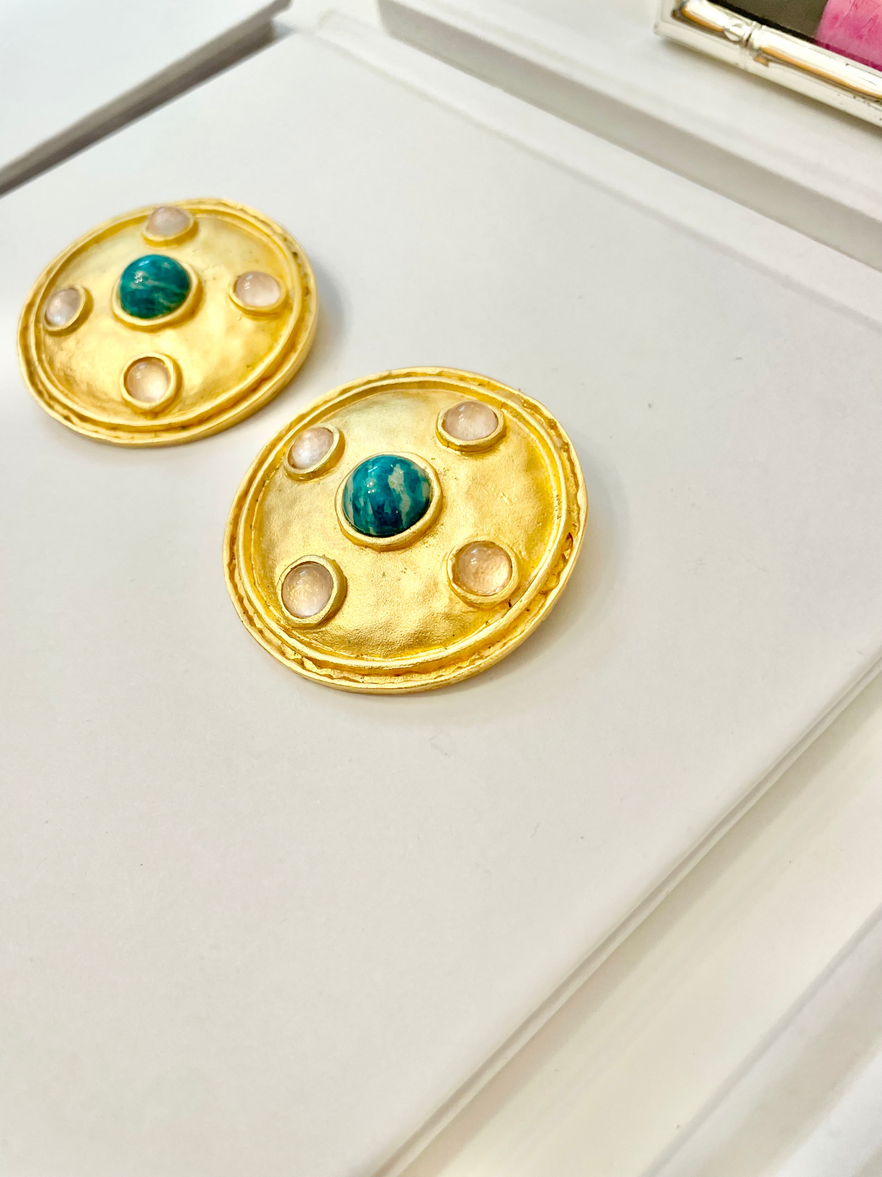 The Socialite and her love affair with the classic gold button earrings! So elegant