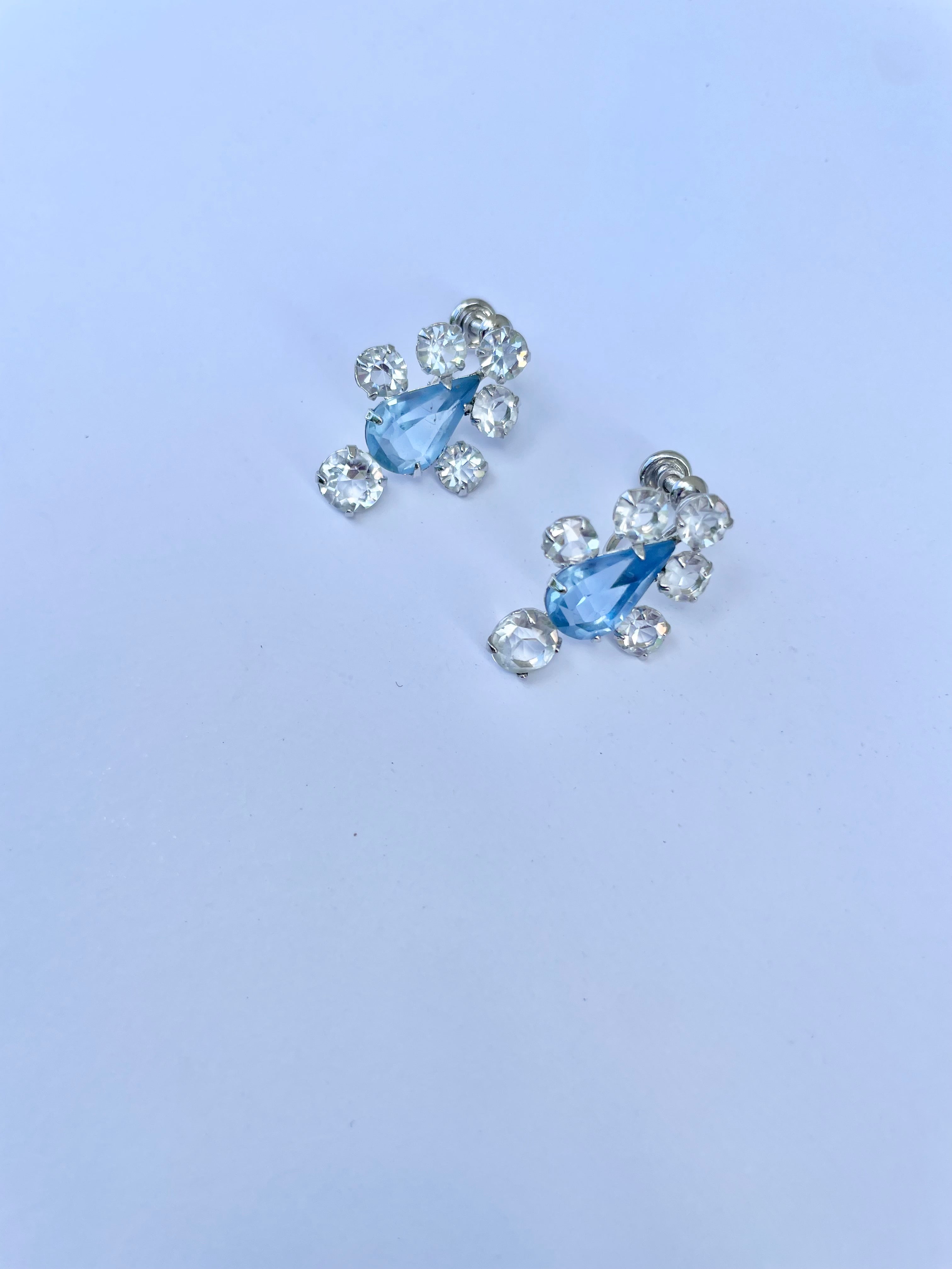 1950's French glass petite screw back stunning blue earrings.... so divine.