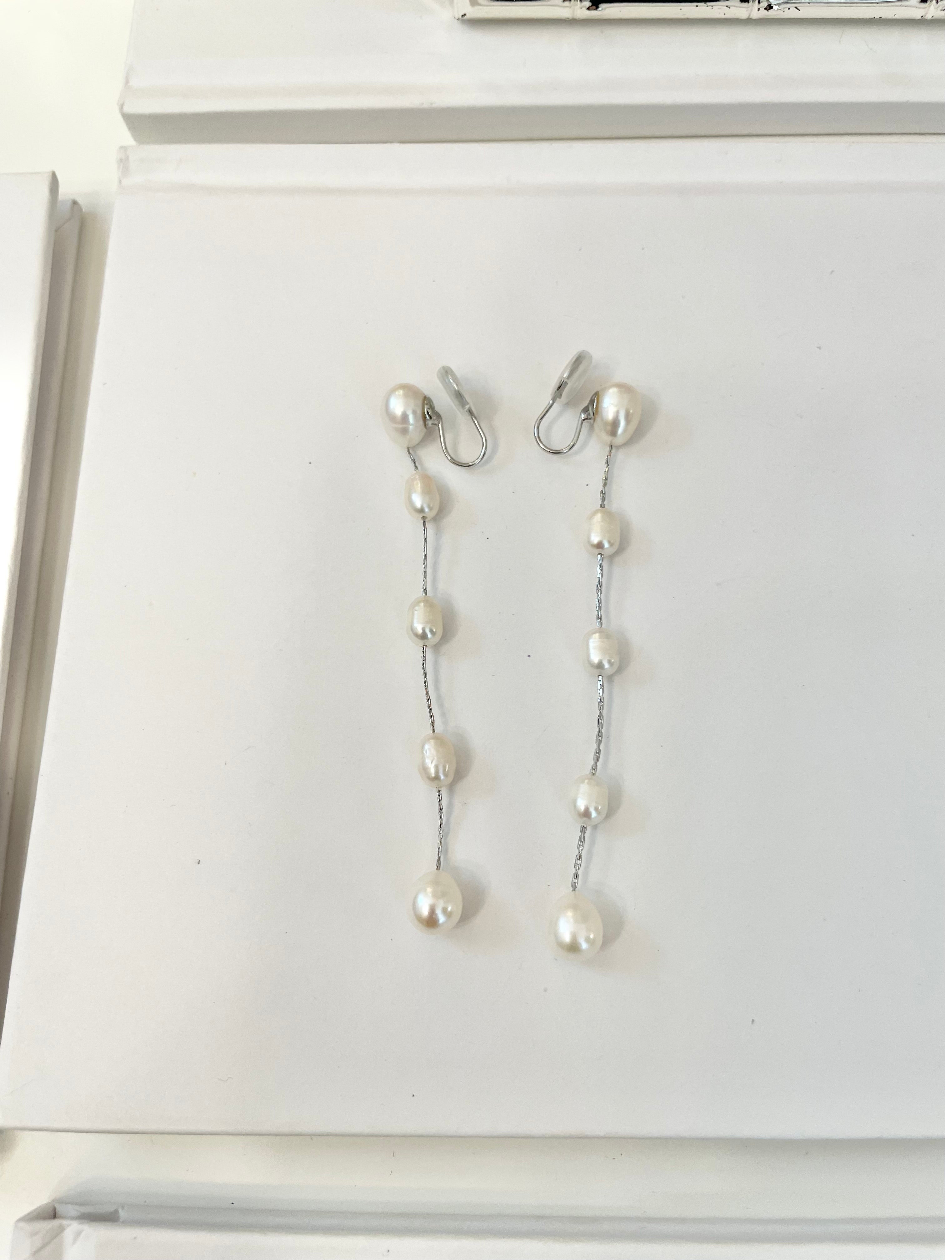 The most lovely fresh water pearl drop earrings.... so divine