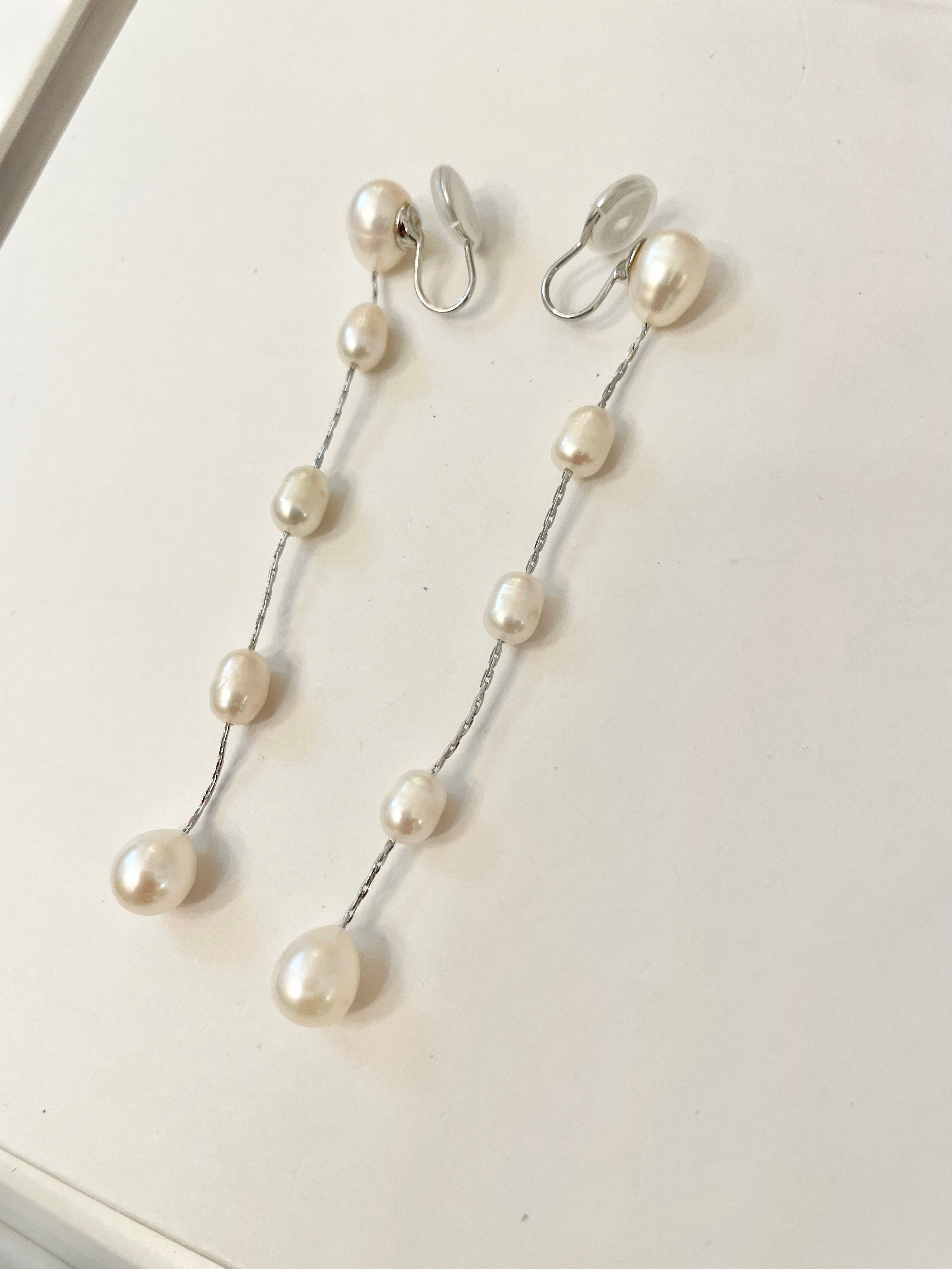 The most lovely fresh water pearl drop earrings.... so divine