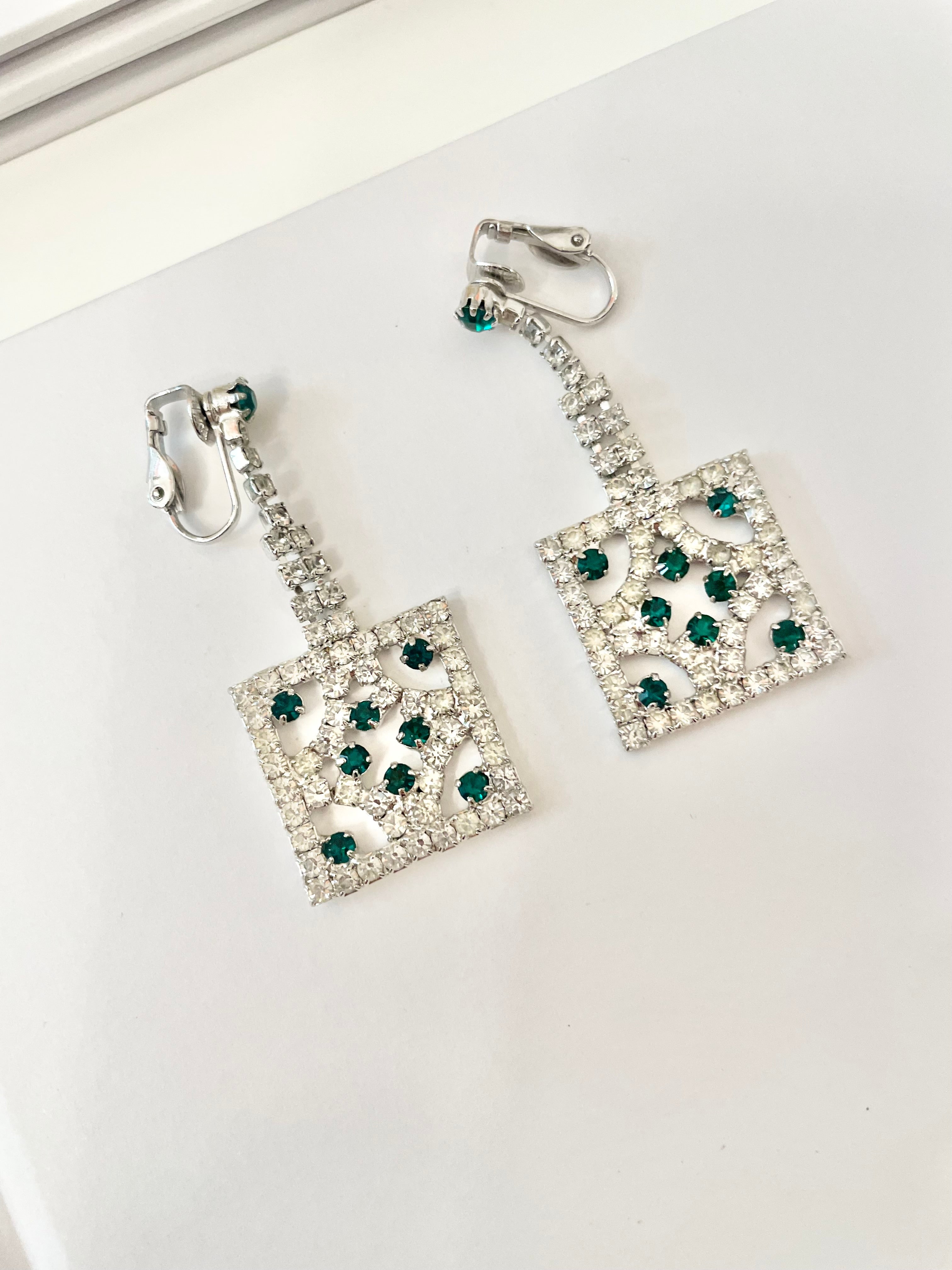 The Heiress and her love of emeralds, and diamonds... These 1960's drop fret work super chic earrings, are any woman's wish! So elegant..
