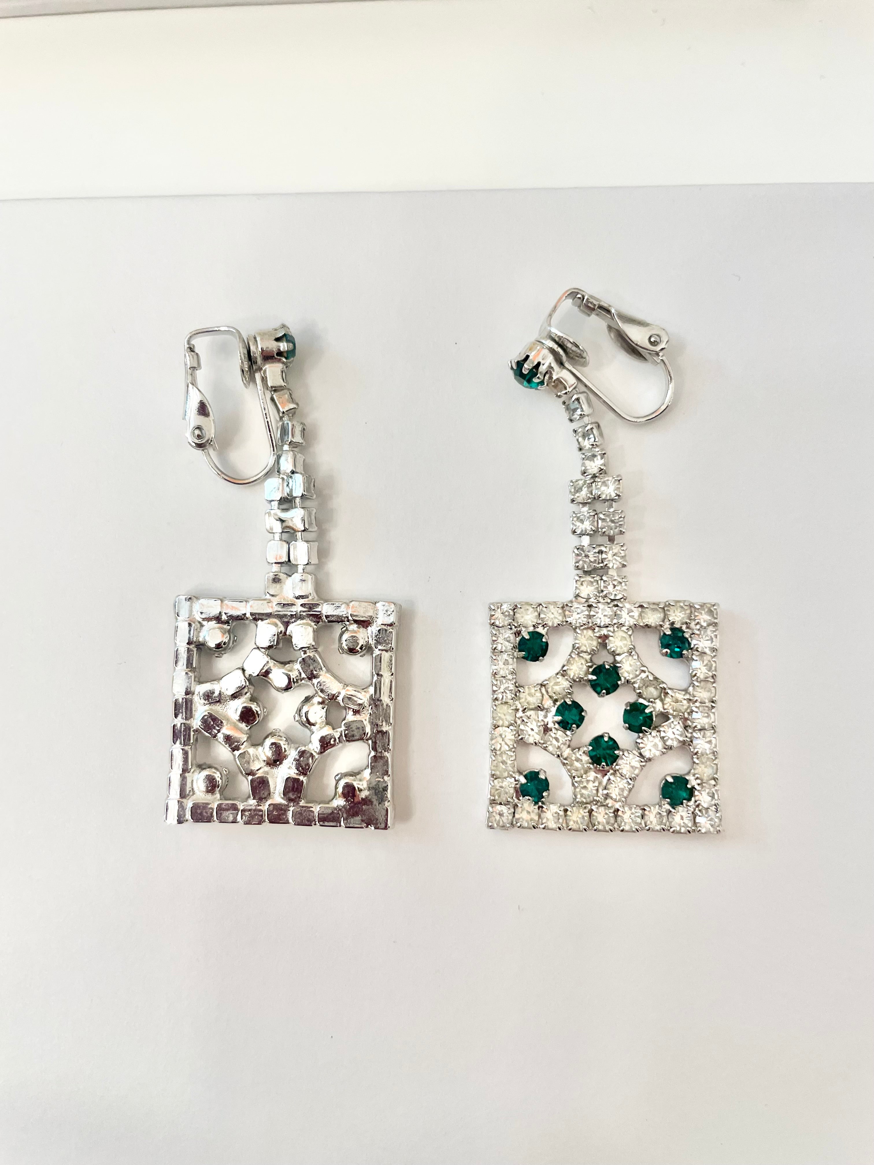 The Heiress and her love of emeralds, and diamonds... These 1960's drop fret work super chic earrings, are any woman's wish! So elegant..